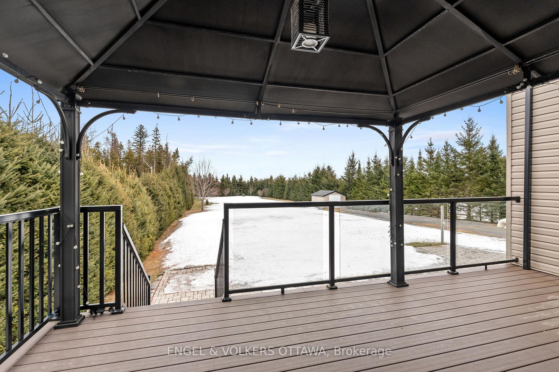 Photo 31 of 130 Lloydalex Crescent, Ottawa, Stittsville (North) — HOMEH