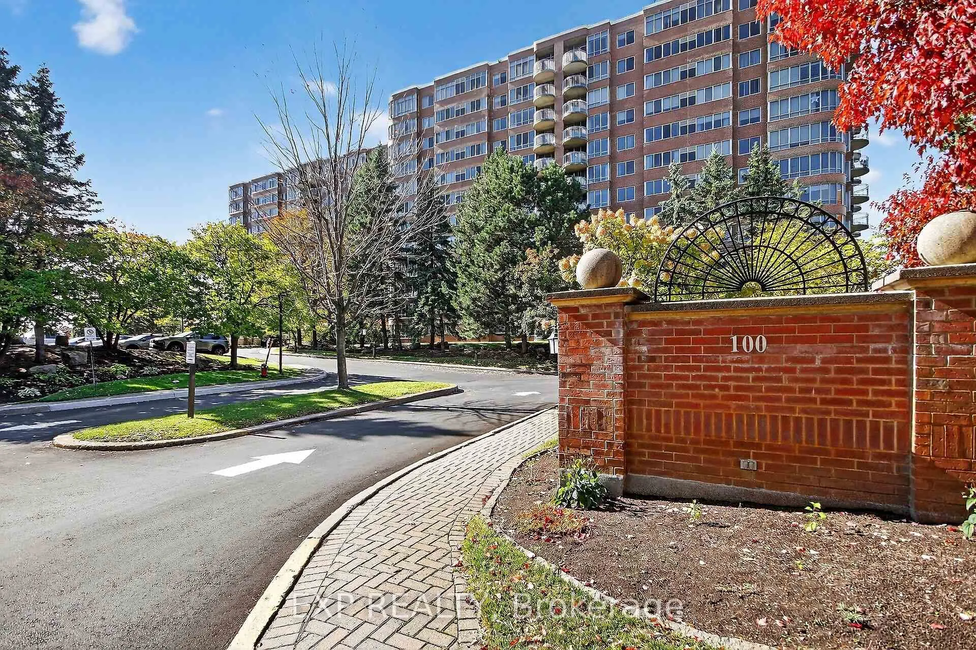 Photo 1 of Unit 606, 100 Grant Carman Drive, Ottawa, Borden Farm/Stewart Farm/Carleton Heights/Parkwood Hills — HOMEH