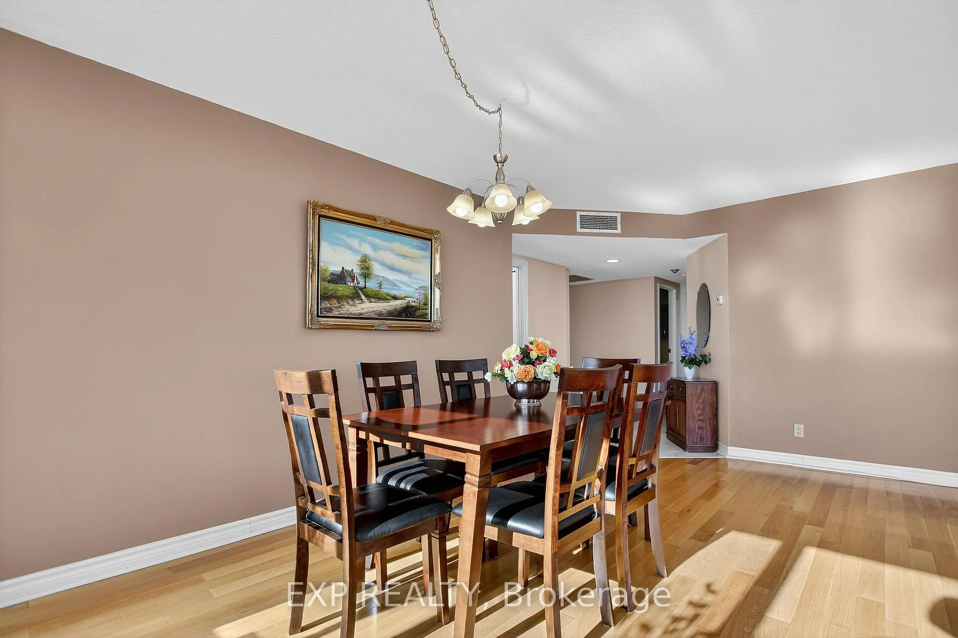 Photo 9 of Unit 606, 100 Grant Carman Drive, Ottawa, Borden Farm/Stewart Farm/Carleton Heights/Parkwood Hills — HOMEH