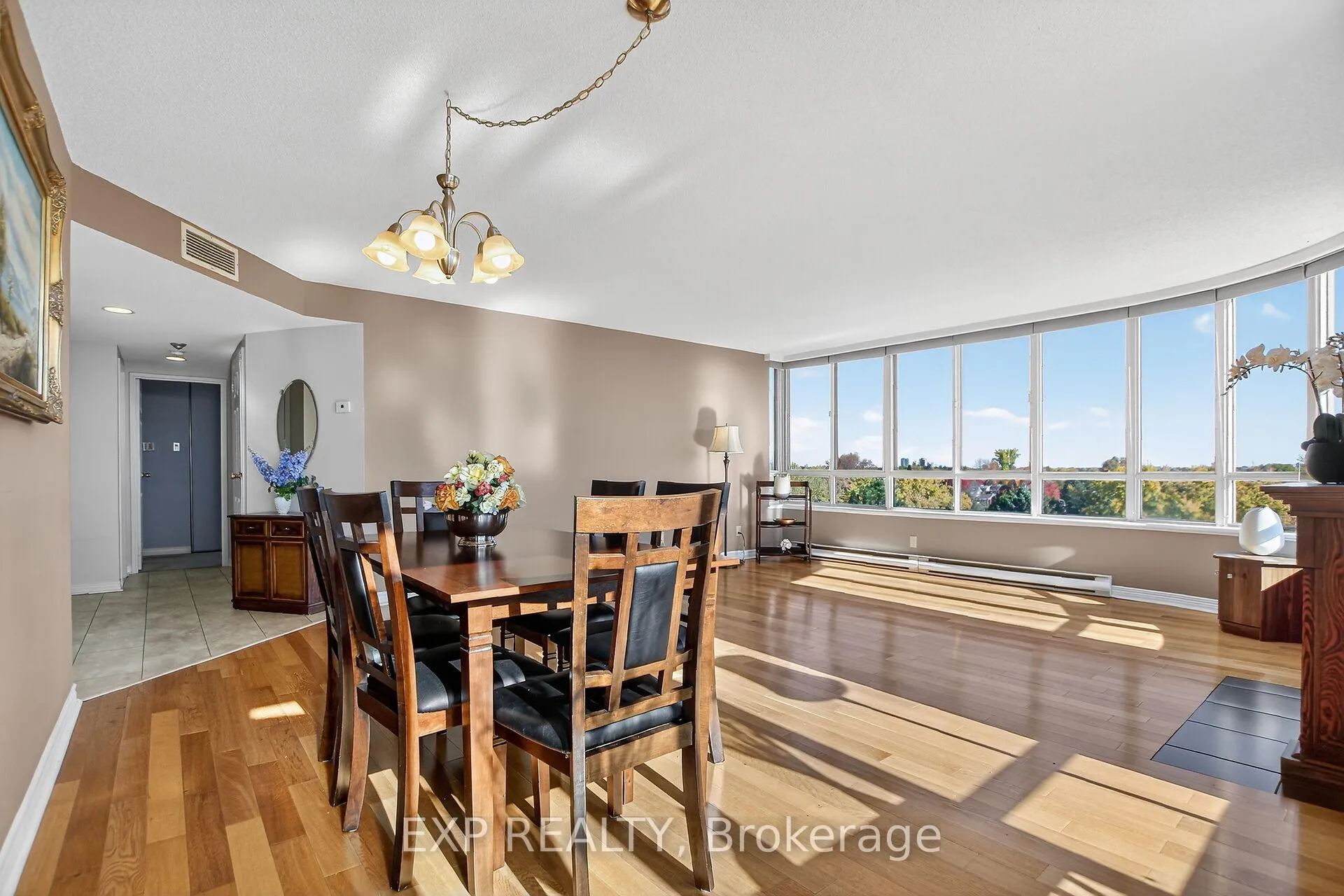 Photo 10 of Unit 606, 100 Grant Carman Drive, Ottawa, Borden Farm/Stewart Farm/Carleton Heights/Parkwood Hills — HOMEH
