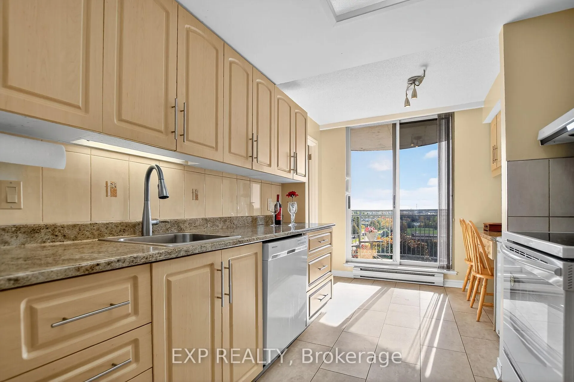Photo 40 of Unit 606, 100 Grant Carman Drive, Ottawa, Borden Farm/Stewart Farm/Carleton Heights/Parkwood Hills — HOMEH