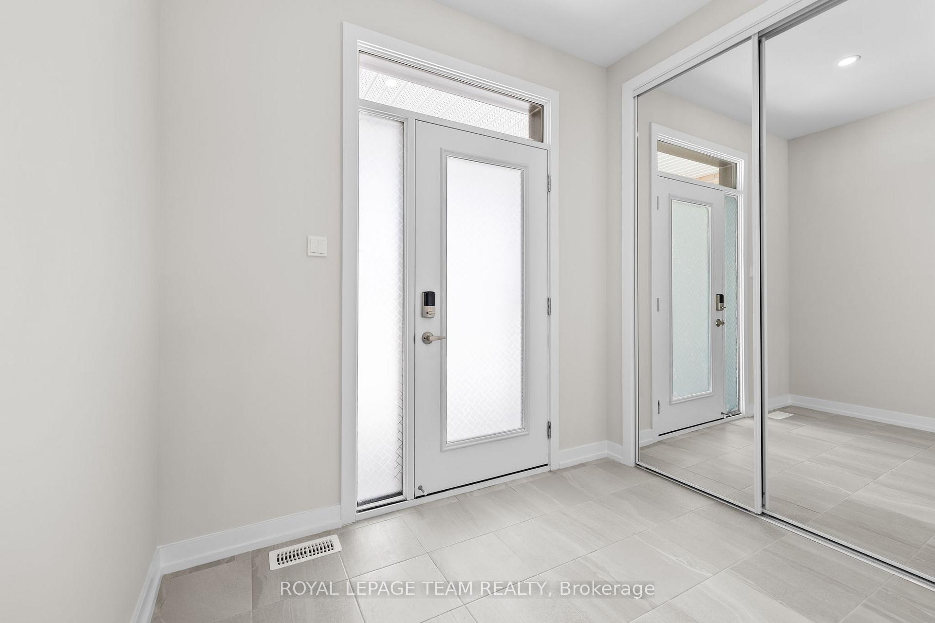 Photo 2 of 2038 Postilion Street, Ottawa, Richmond — HOMEH
