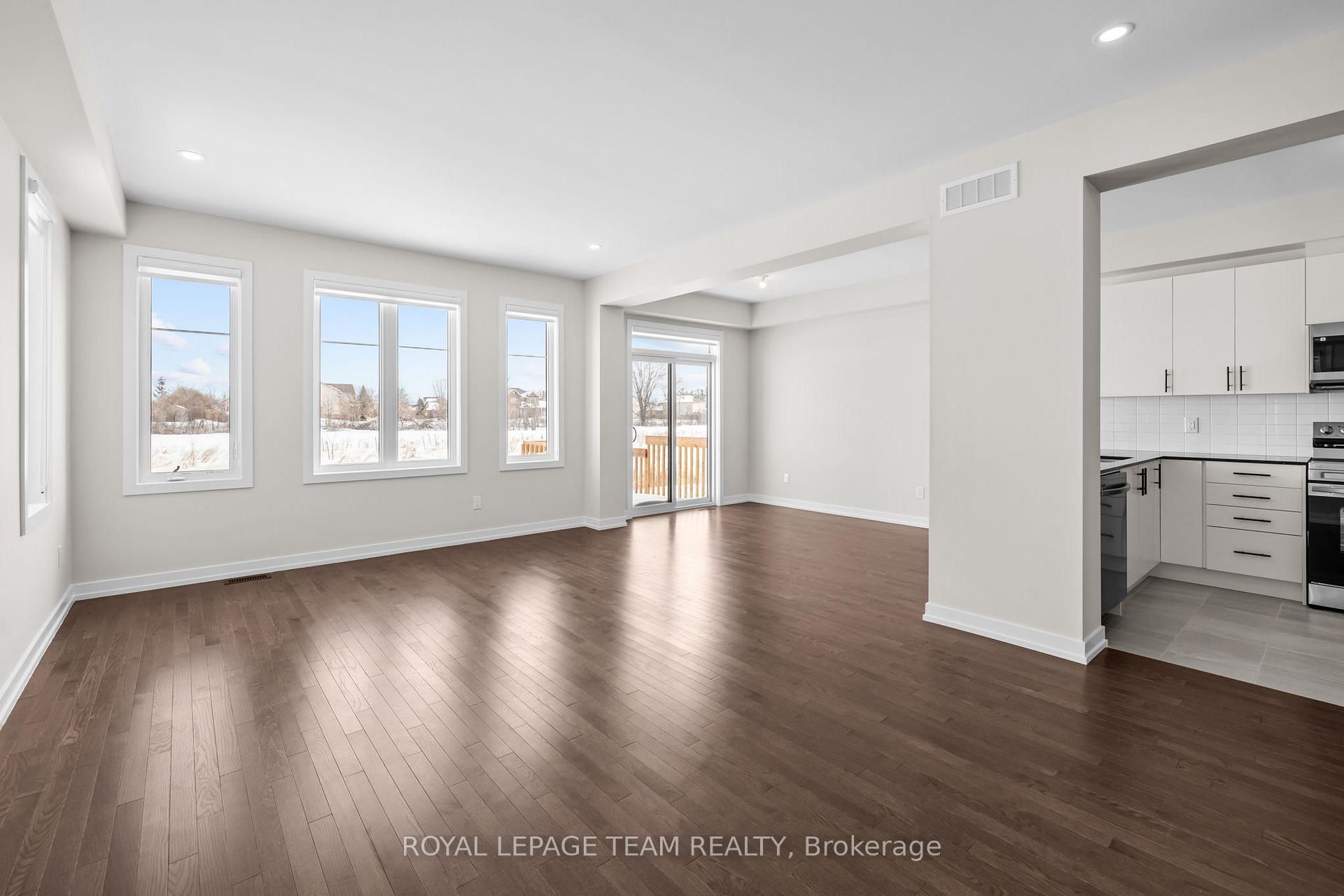 Photo 5 of 2038 Postilion Street, Ottawa, Richmond — HOMEH