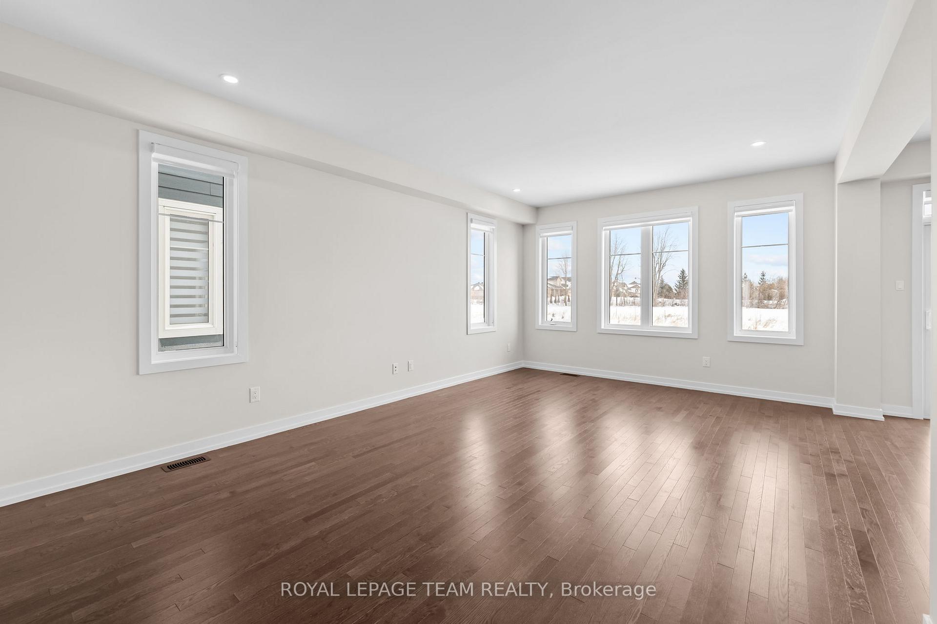Photo 6 of 2038 Postilion Street, Ottawa, Richmond — HOMEH