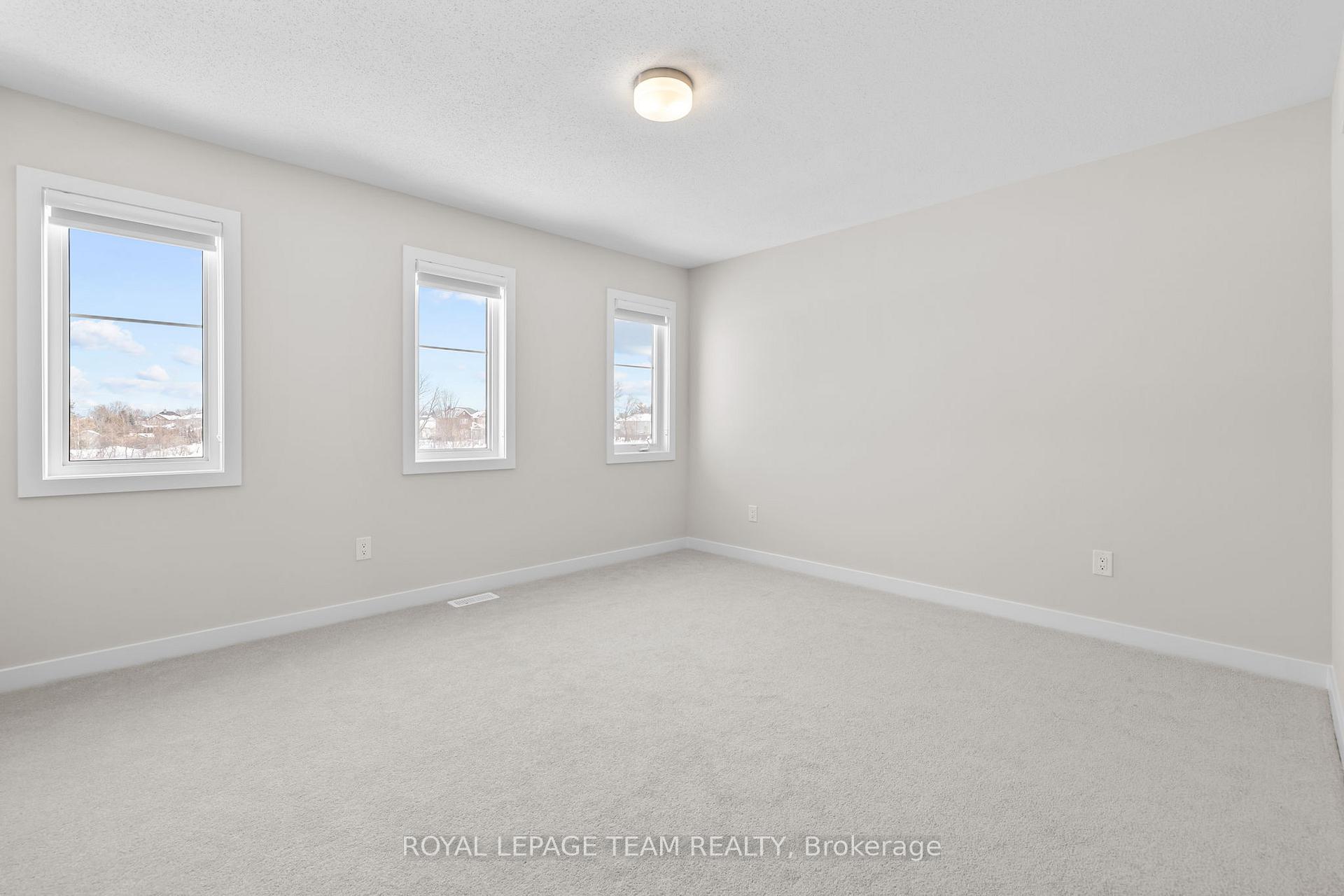 Photo 11 of 2038 Postilion Street, Ottawa, Richmond — HOMEH