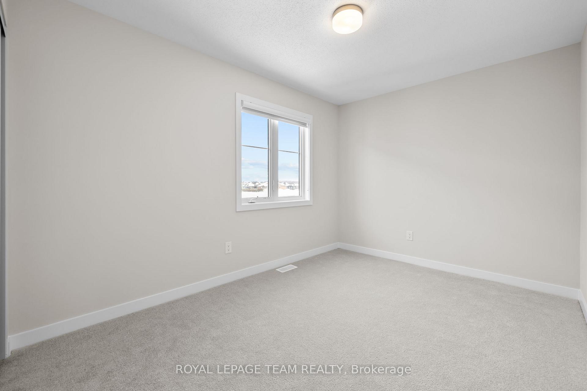 Photo 16 of 2038 Postilion Street, Ottawa, Richmond — HOMEH