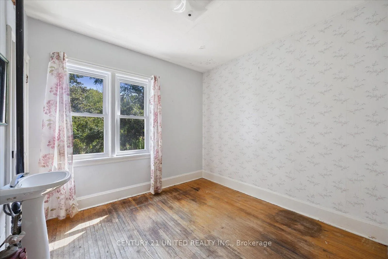 Photo 18 of 280 Mark Street, Peterborough, Ashburnham Ward 4 — HOMEH