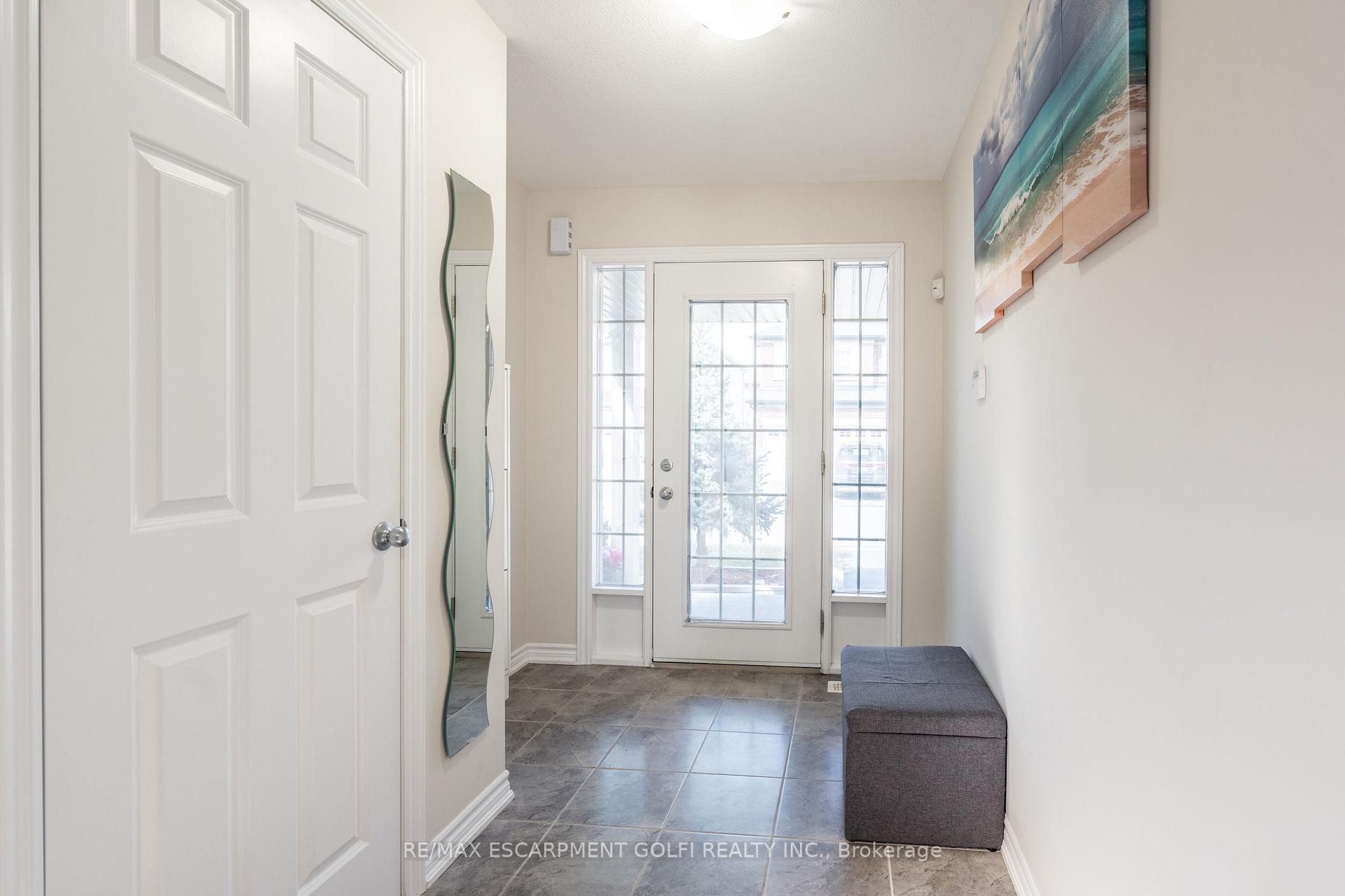 Photo 5 of Unit 21, 77 Avery Crescent, St. Catharines, Oakdale — HOMEH