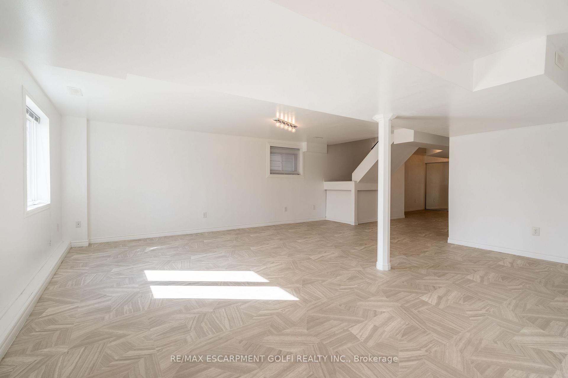 Photo 30 of Unit 21, 77 Avery Crescent, St. Catharines, Oakdale — HOMEH