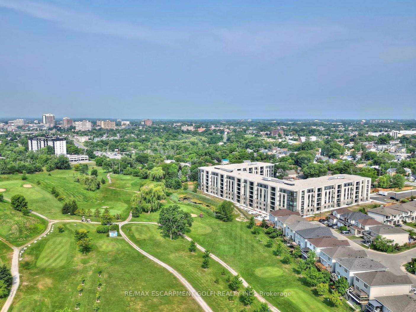 Photo 39 of Unit 21, 77 Avery Crescent, St. Catharines, Oakdale — HOMEH