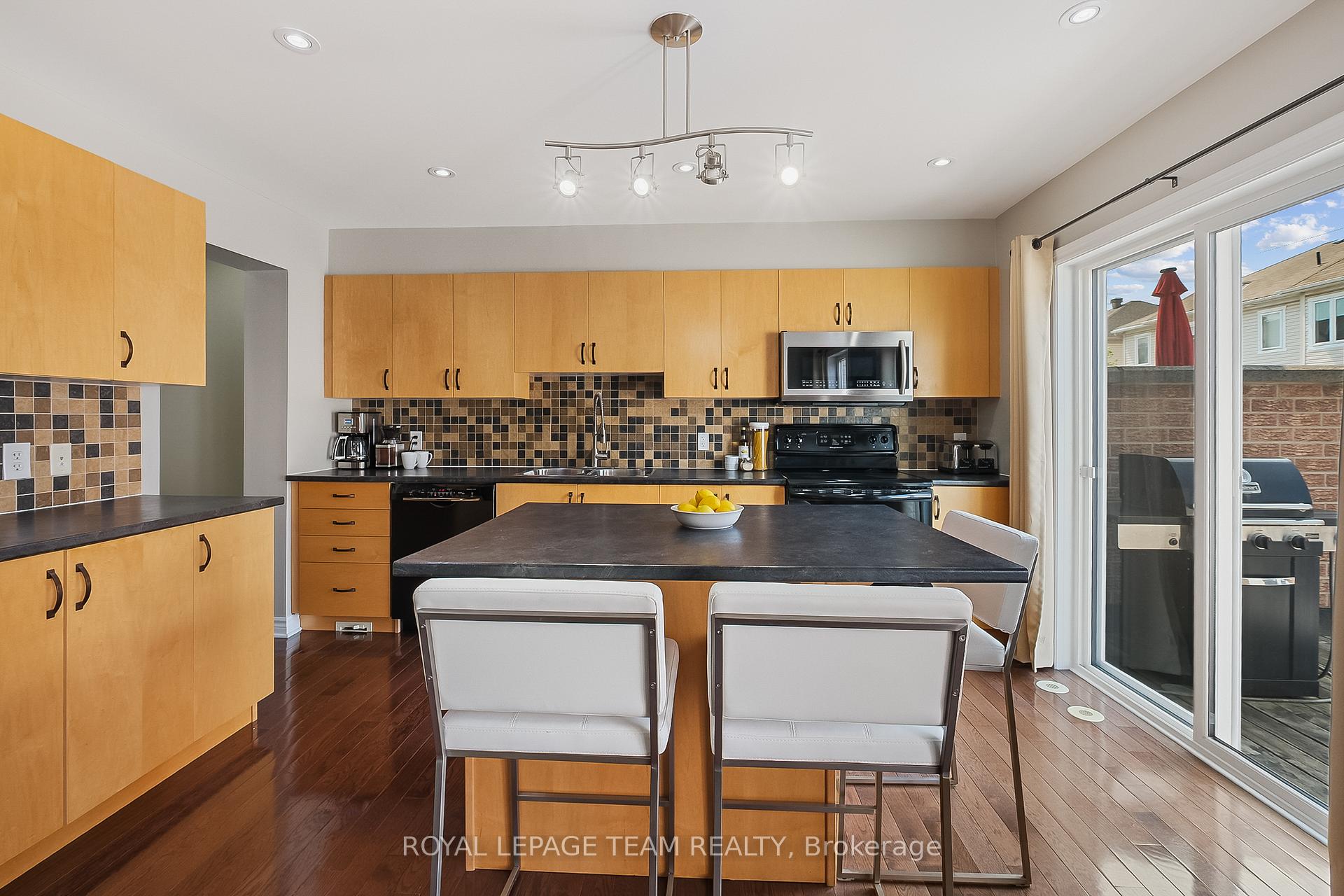 Photo 15 of 127 Harmattan Avenue, Ottawa, Stittsville (North) — HOMEH