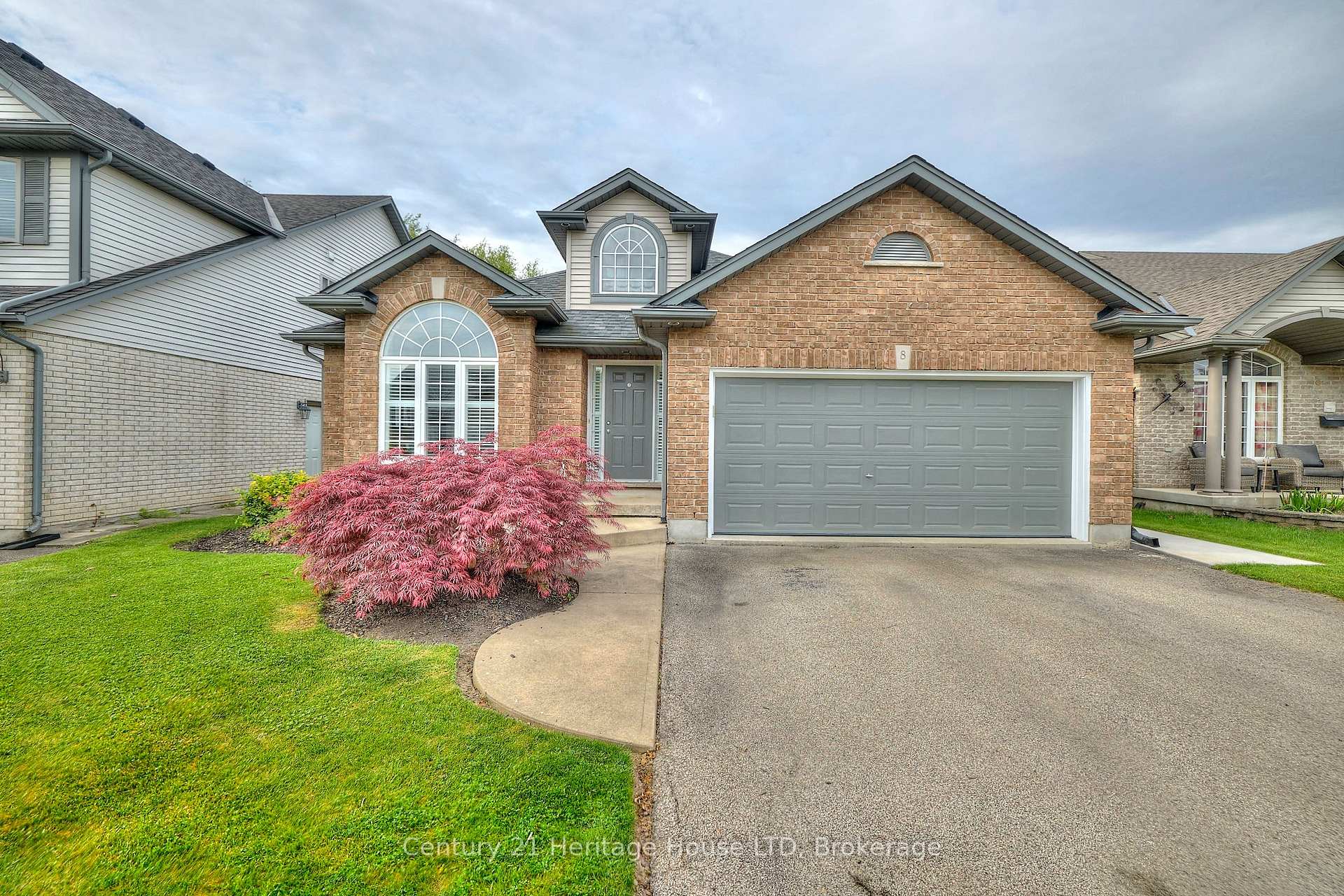 Photo 3 of 8 Arlene Street, St. Catharines, Rykert/Vansickle — HOMEH