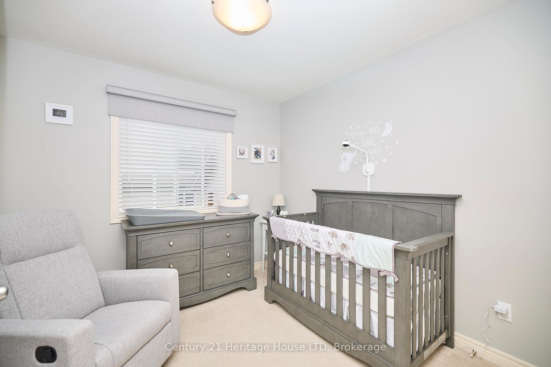 Photo 15 of 8 Arlene Street, St. Catharines, Rykert/Vansickle — HOMEH