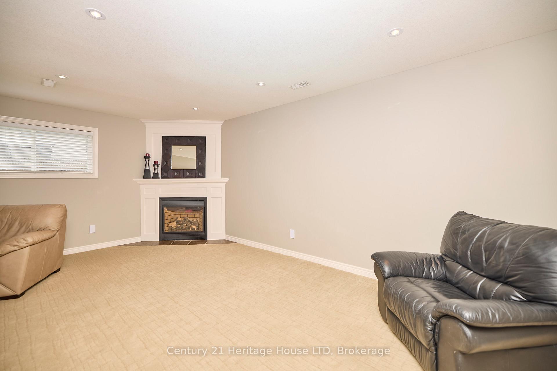Photo 20 of 8 Arlene Street, St. Catharines, Rykert/Vansickle — HOMEH