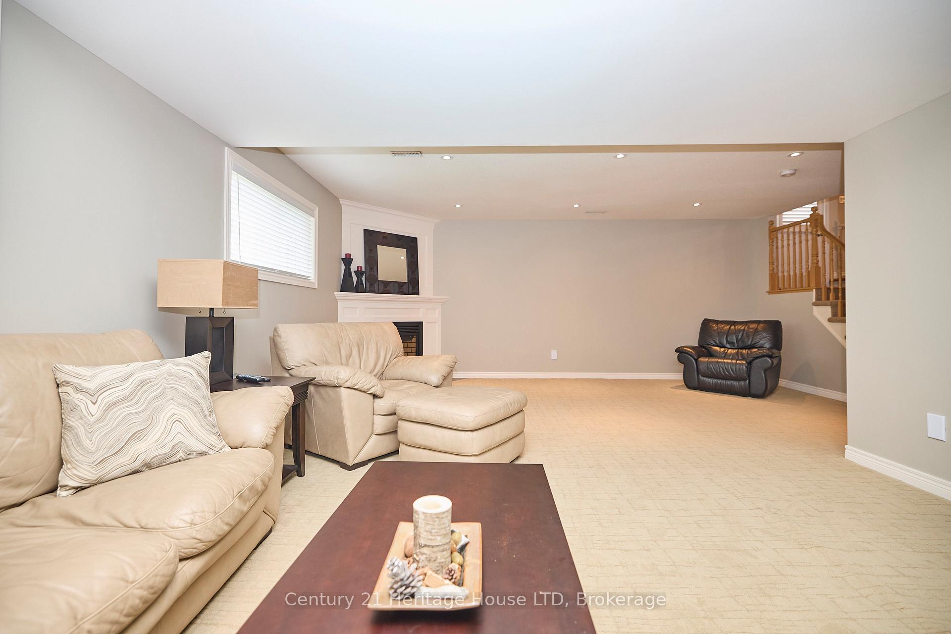 Photo 22 of 8 Arlene Street, St. Catharines, Rykert/Vansickle — HOMEH