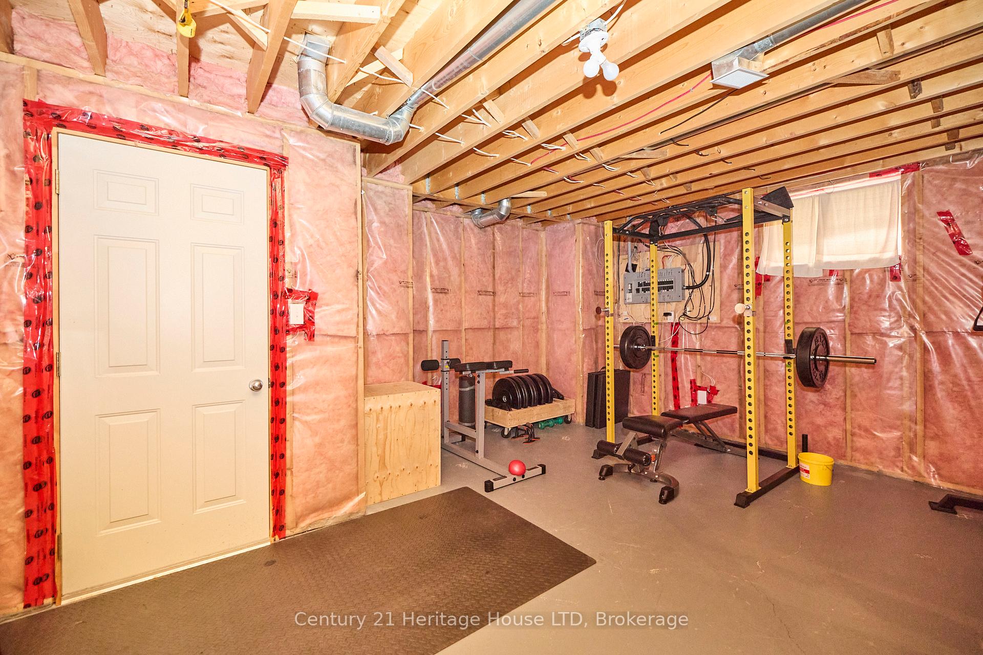 Photo 24 of 8 Arlene Street, St. Catharines, Rykert/Vansickle — HOMEH