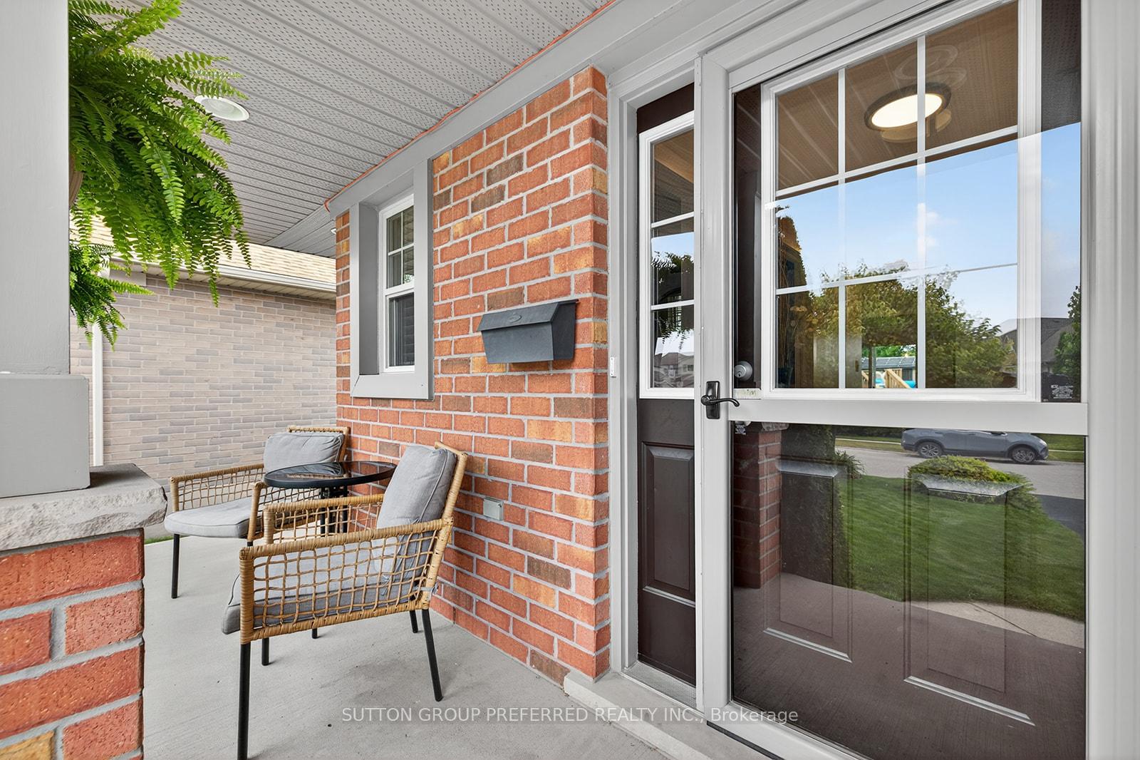 Photo 4 of 55 Brookside Drive, St. Thomas — HOMEH