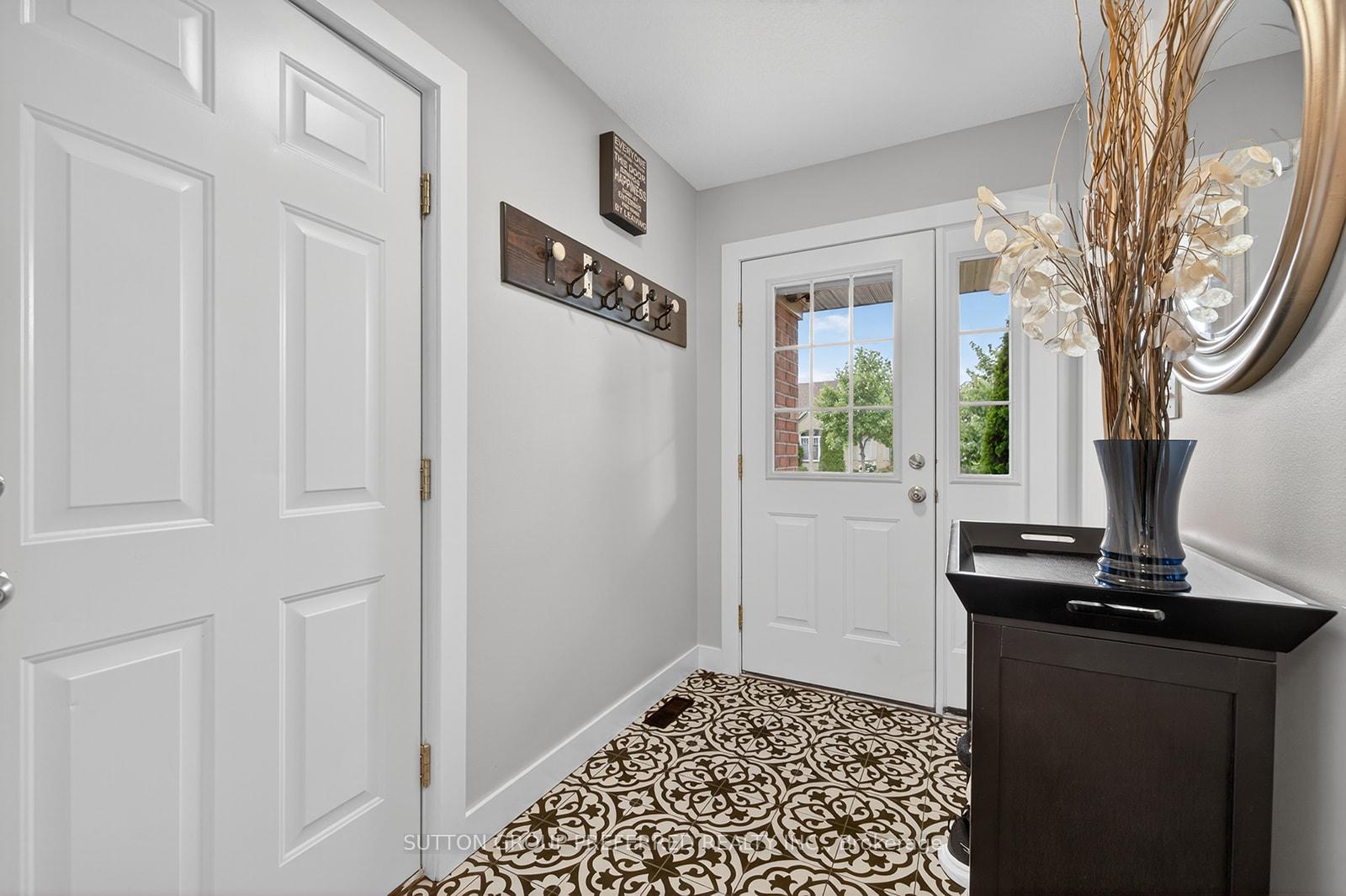 Photo 5 of 55 Brookside Drive, St. Thomas — HOMEH