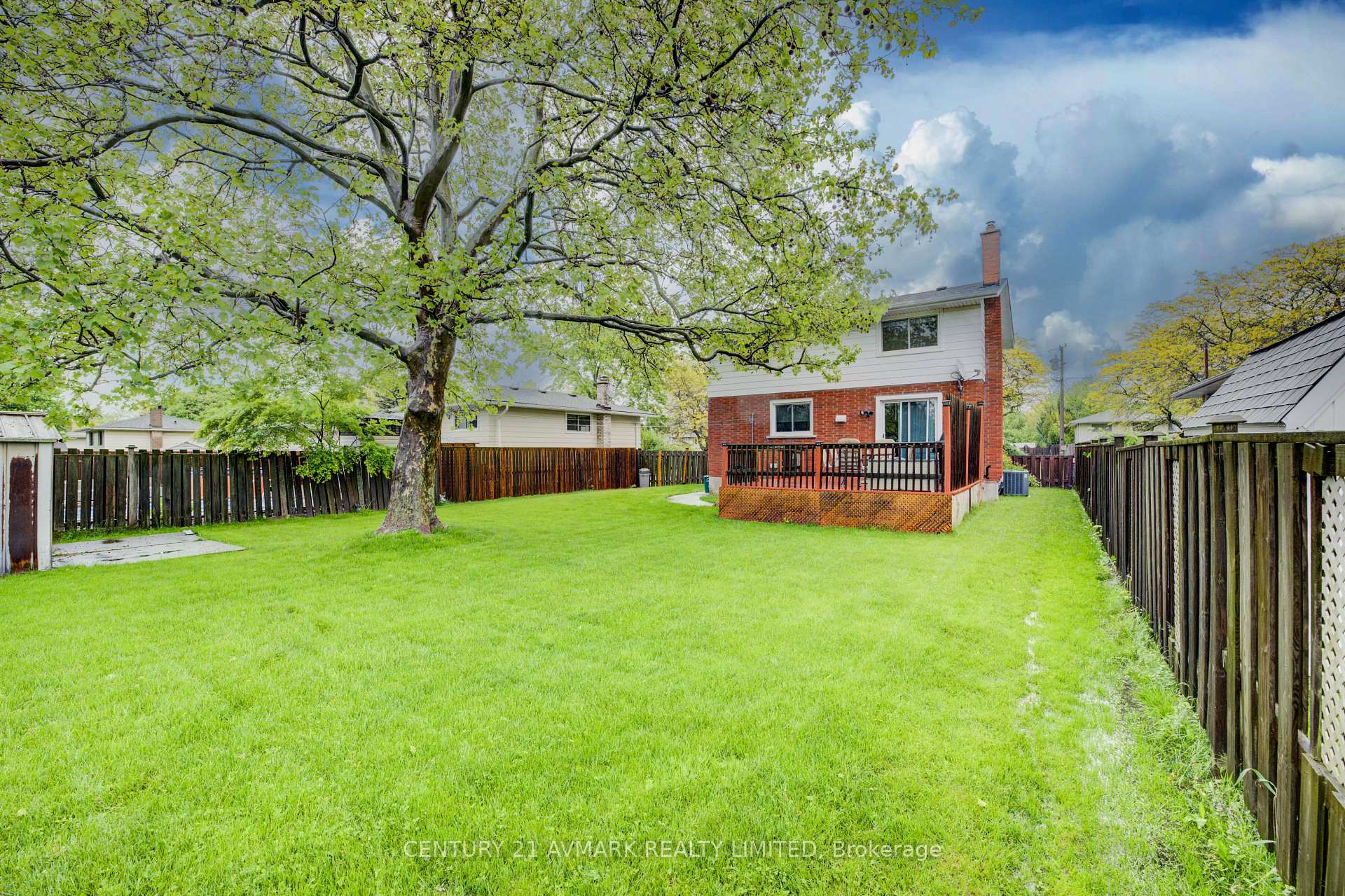 Photo 8 of 101 Meredith Drive, St. Catharines, Carlton/Bunting — HOMEH