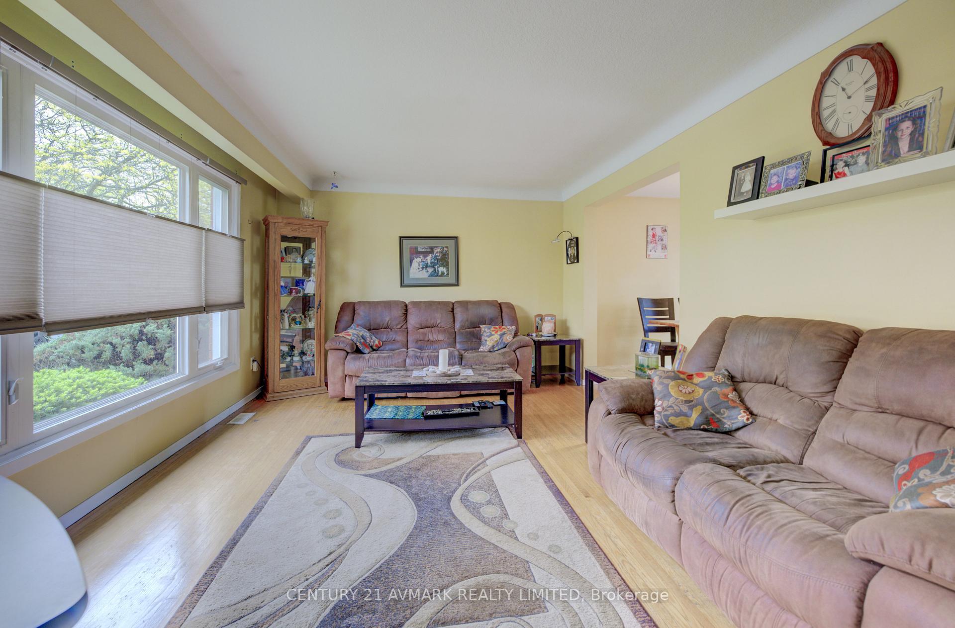 Photo 12 of 101 Meredith Drive, St. Catharines, Carlton/Bunting — HOMEH