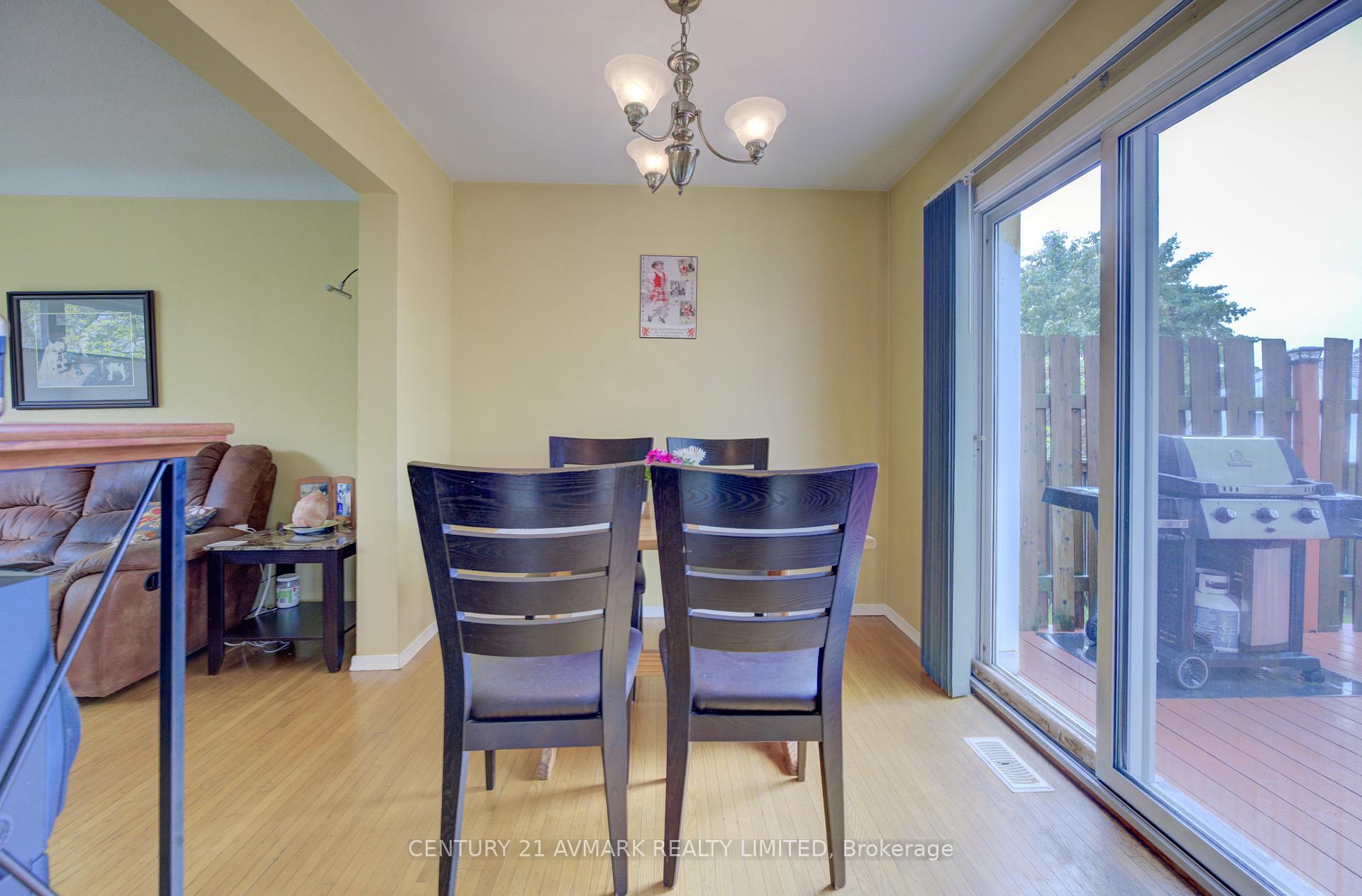 Photo 15 of 101 Meredith Drive, St. Catharines, Carlton/Bunting — HOMEH