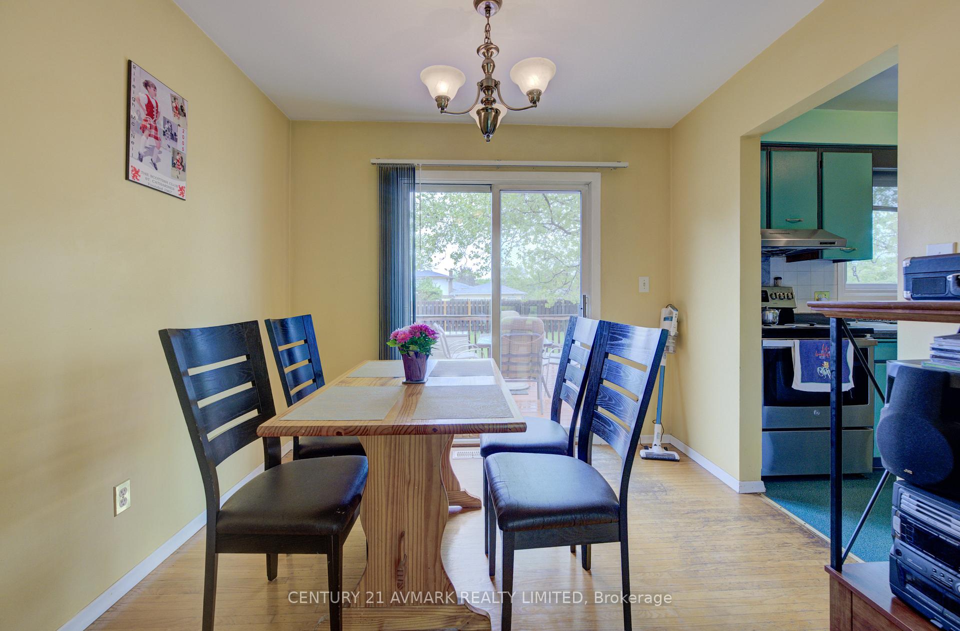 Photo 16 of 101 Meredith Drive, St. Catharines, Carlton/Bunting — HOMEH