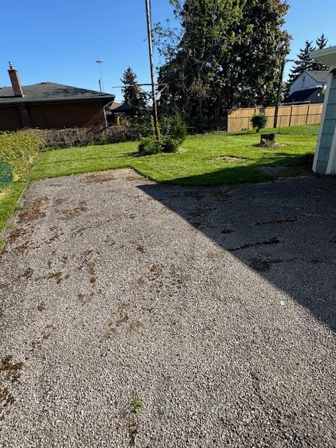 Photo 21 of 29 Henley Drive, St. Catharines, Martindale Pond — HOMEH