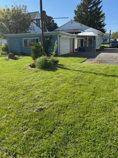 Photo 22 of 29 Henley Drive, St. Catharines, Martindale Pond — HOMEH