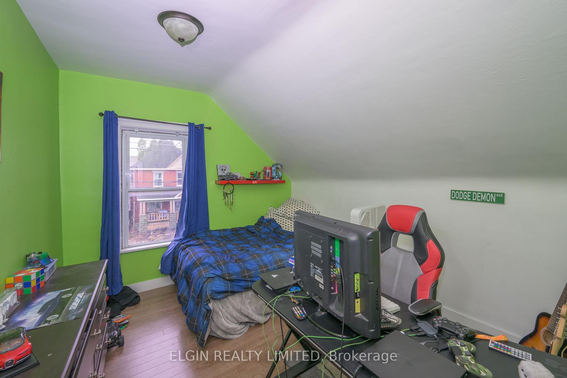Photo 11 of 77 Kains Street, St. Thomas — HOMEH
