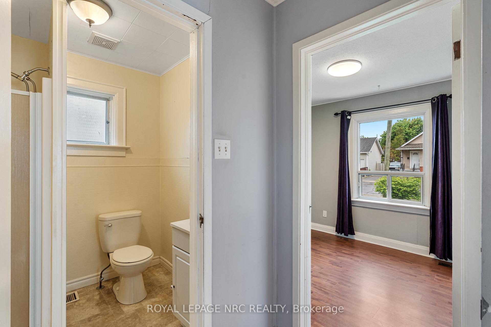 Photo 7 of 4 Moote Street, St. Catharines, Fairview — HOMEH
