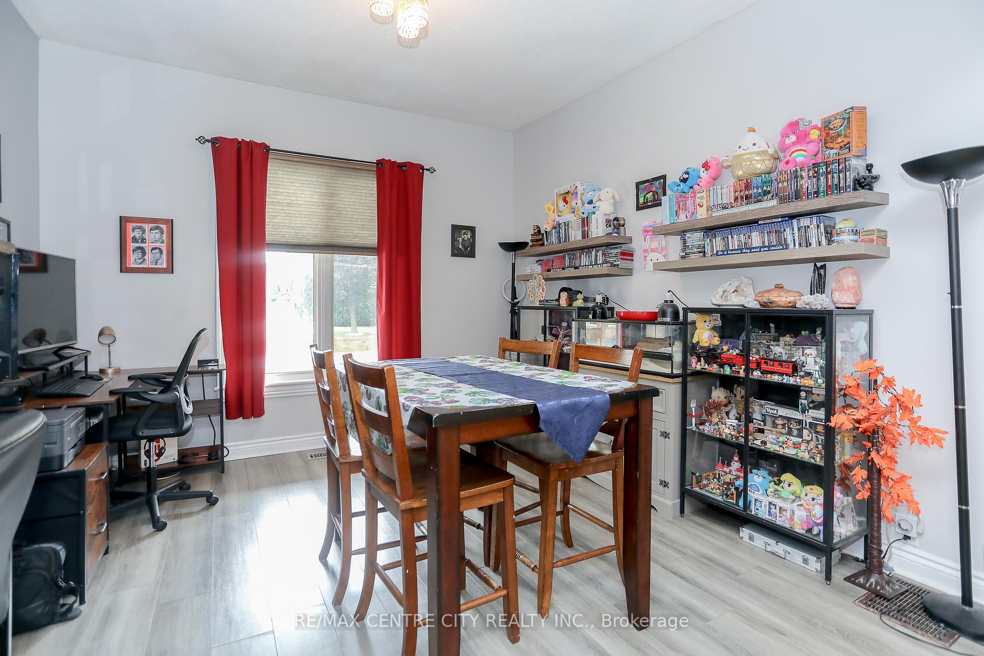 Photo 10 of 60 Alma Street, St. Thomas — HOMEH