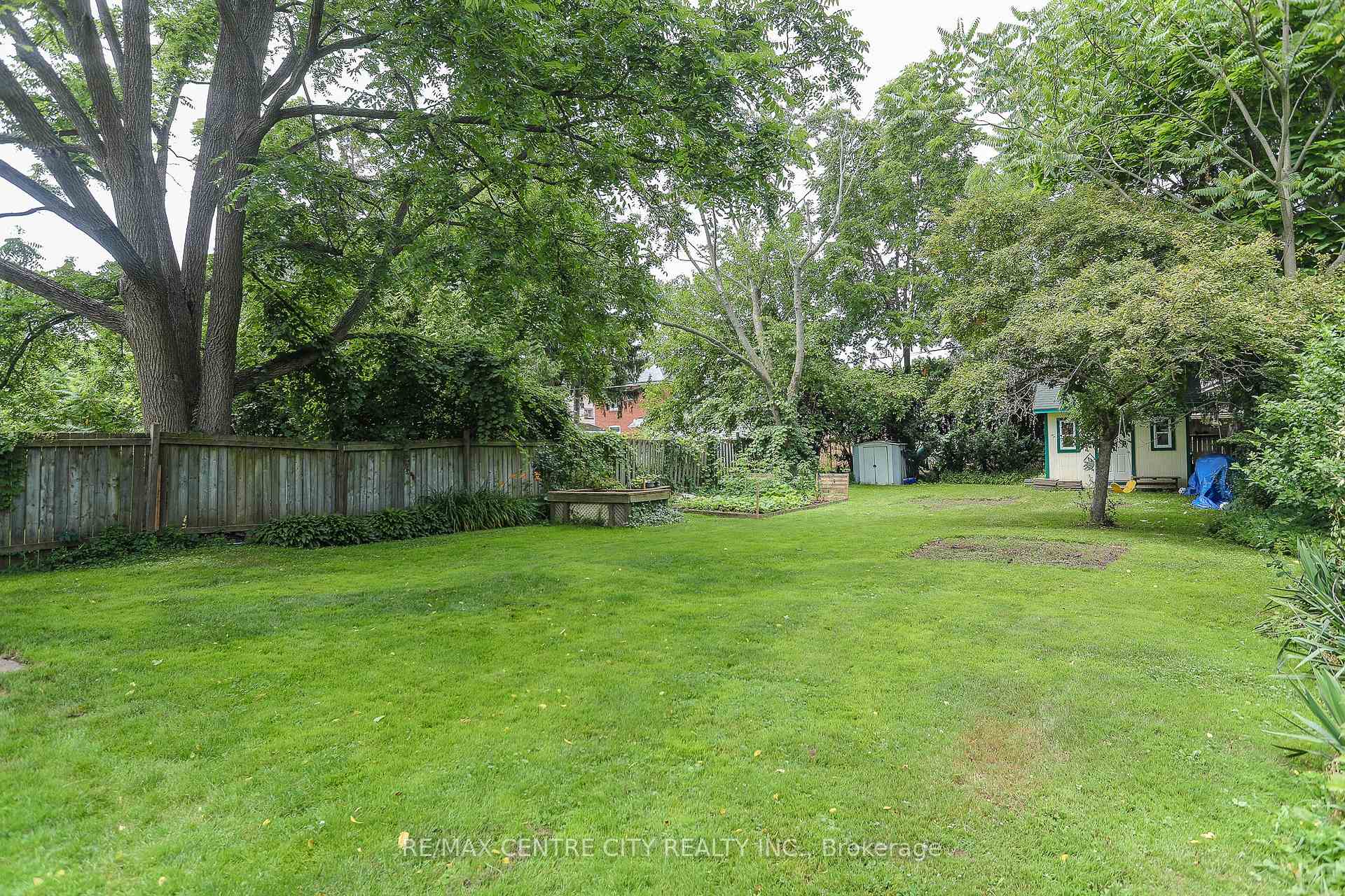 Photo 44 of 60 Alma Street, St. Thomas — HOMEH