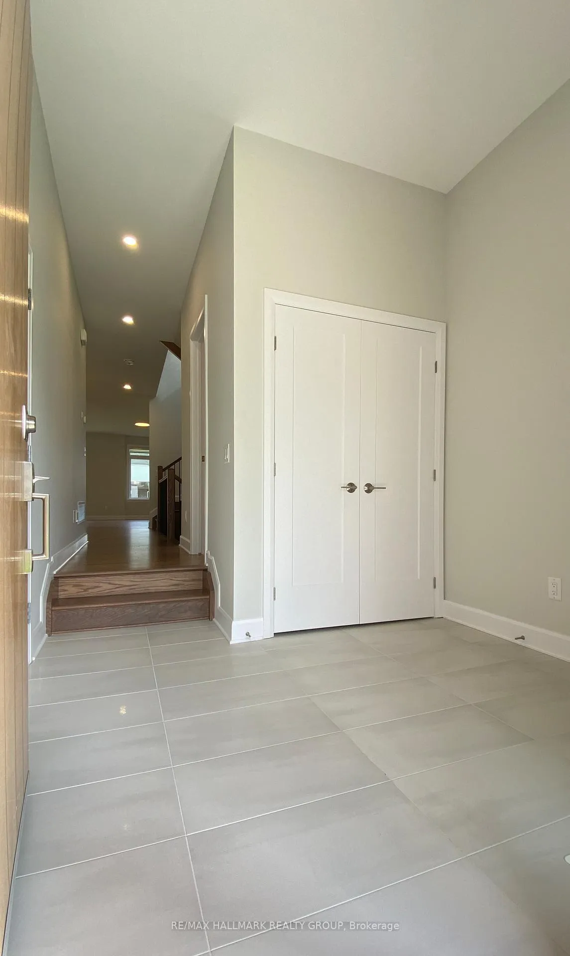 Photo 4 of 1308 Whitlow Grass Way, Ottawa, Kanata - Rural Kanata (Central) — HOMEH