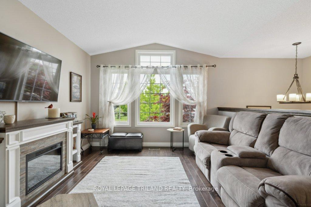 Photo 5 of 10 Schreyer Drive, St. Thomas — HOMEH