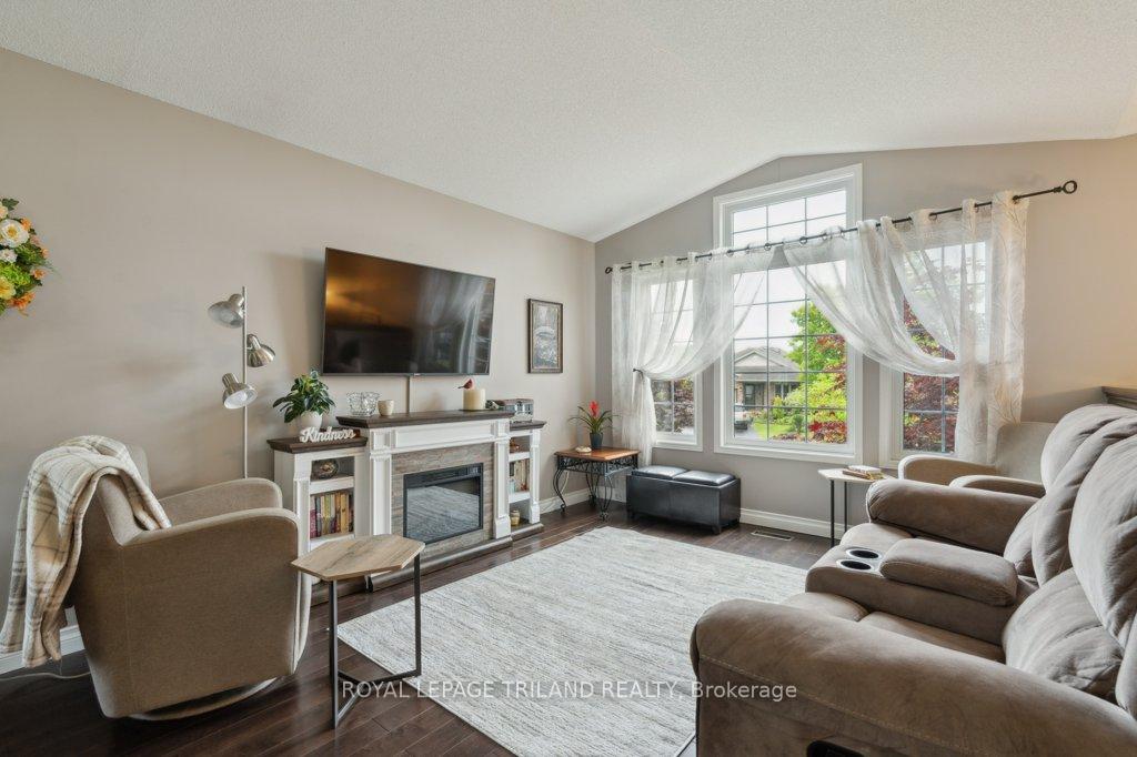 Photo 6 of 10 Schreyer Drive, St. Thomas — HOMEH