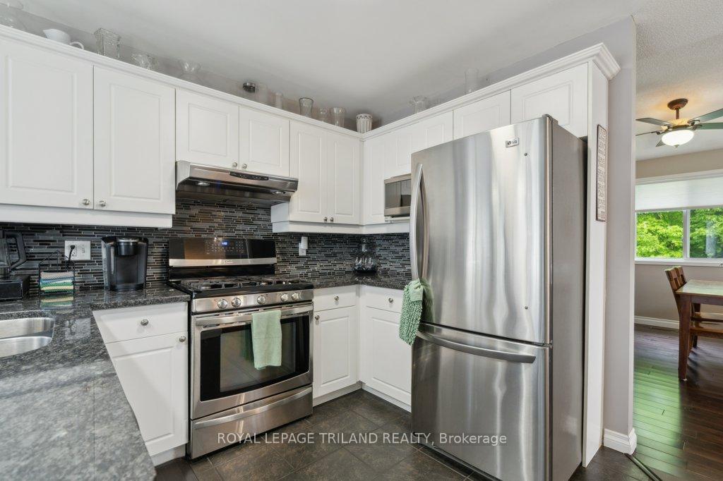 Photo 11 of 10 Schreyer Drive, St. Thomas — HOMEH