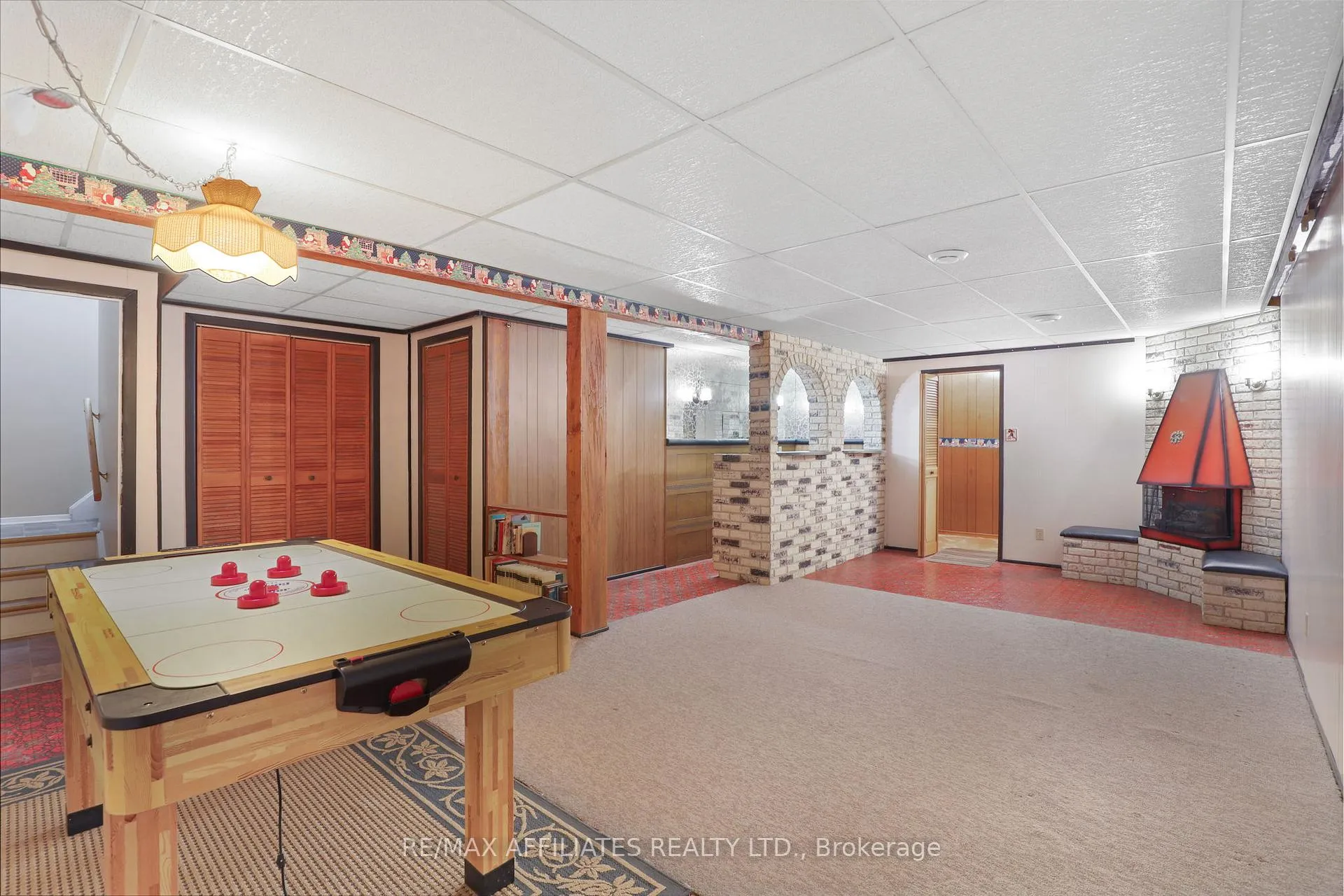Photo 4 of 17 Canfield Road, Ottawa, Sheahan Estates/Trend Village — HOMEH