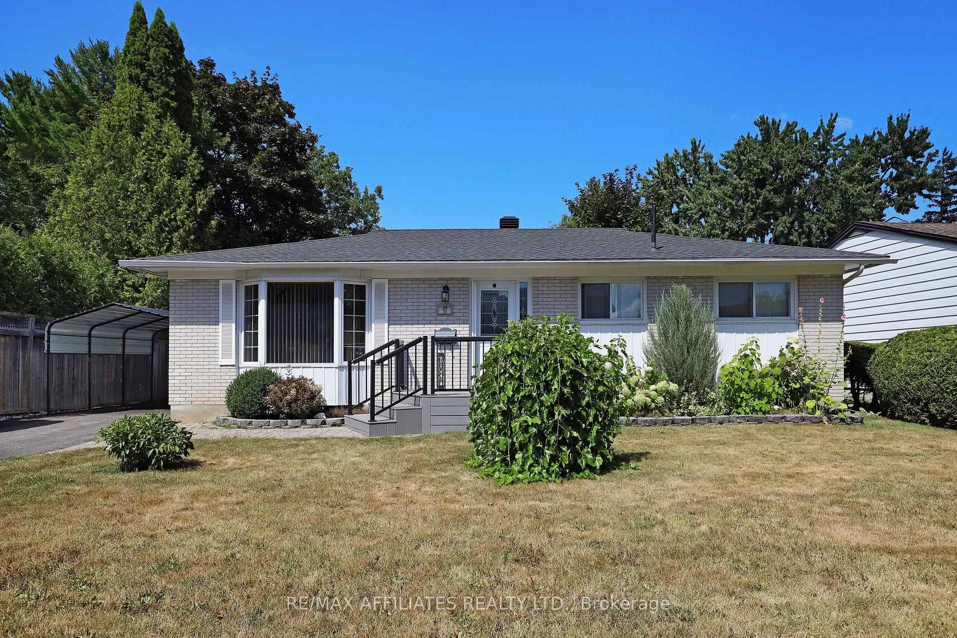 Photo 7 of 17 Canfield Road, Ottawa, Sheahan Estates/Trend Village — HOMEH