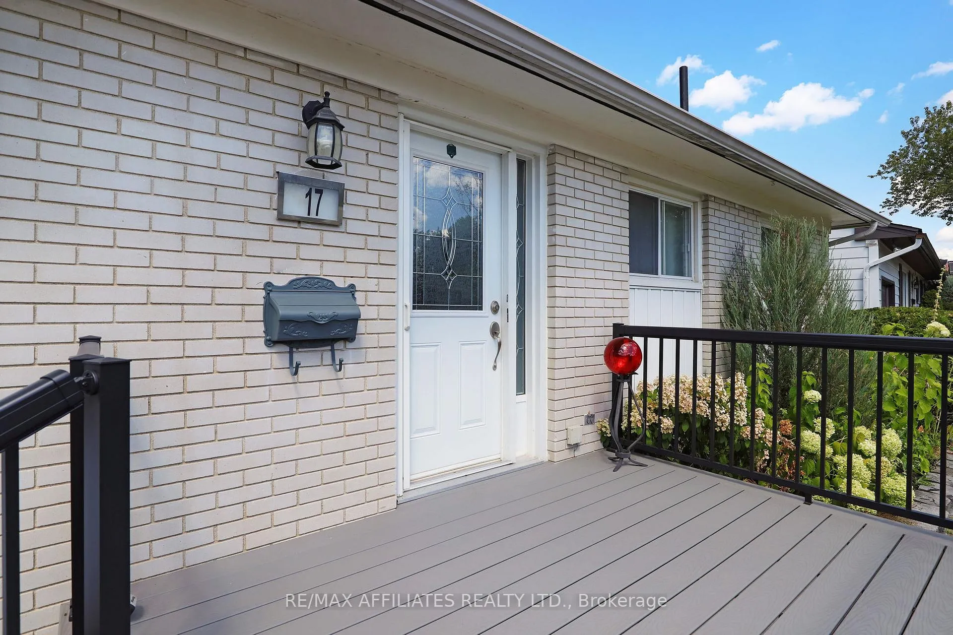 Photo 10 of 17 Canfield Road, Ottawa, Sheahan Estates/Trend Village — HOMEH