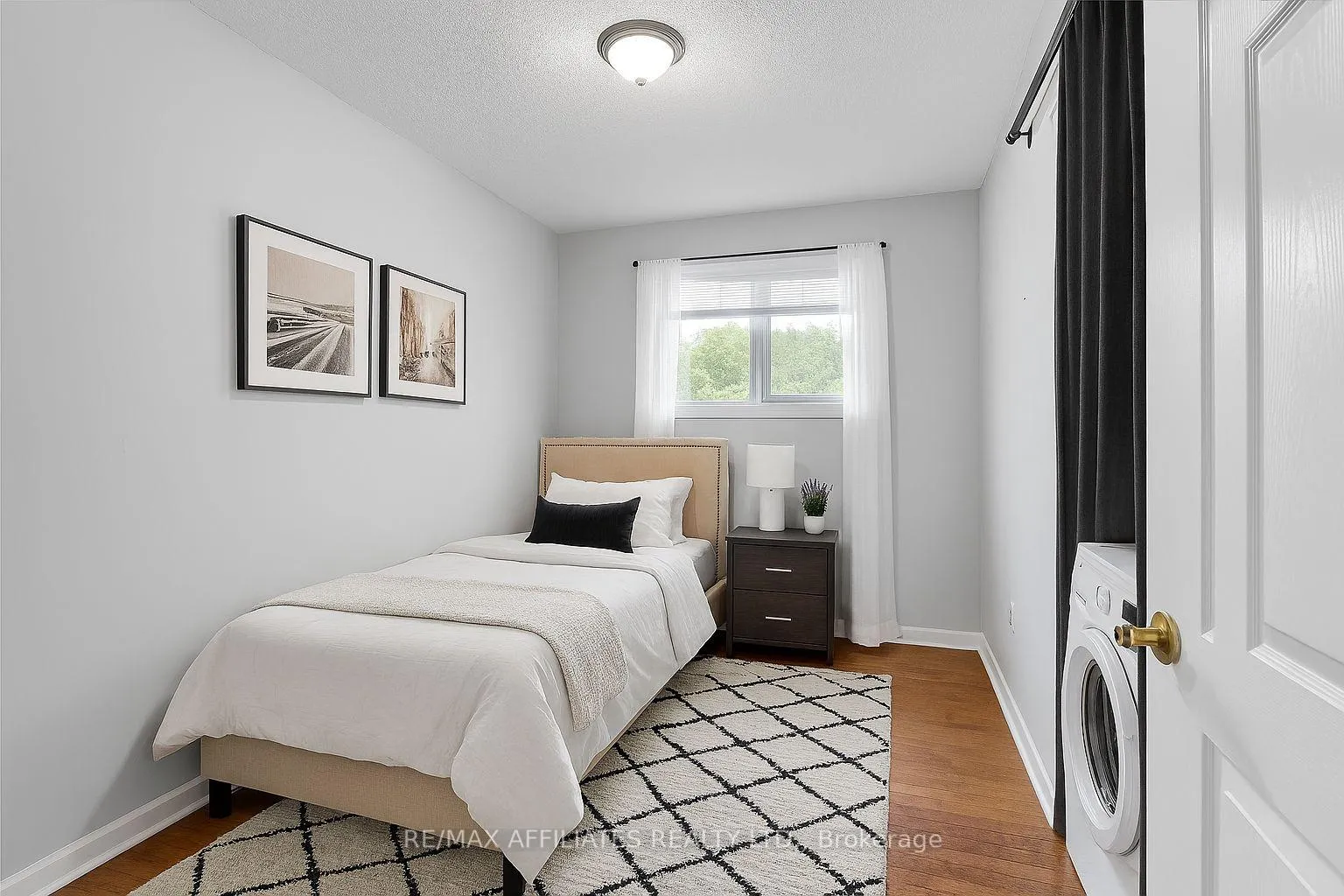 Photo 20 of 17 Canfield Road, Ottawa, Sheahan Estates/Trend Village — HOMEH