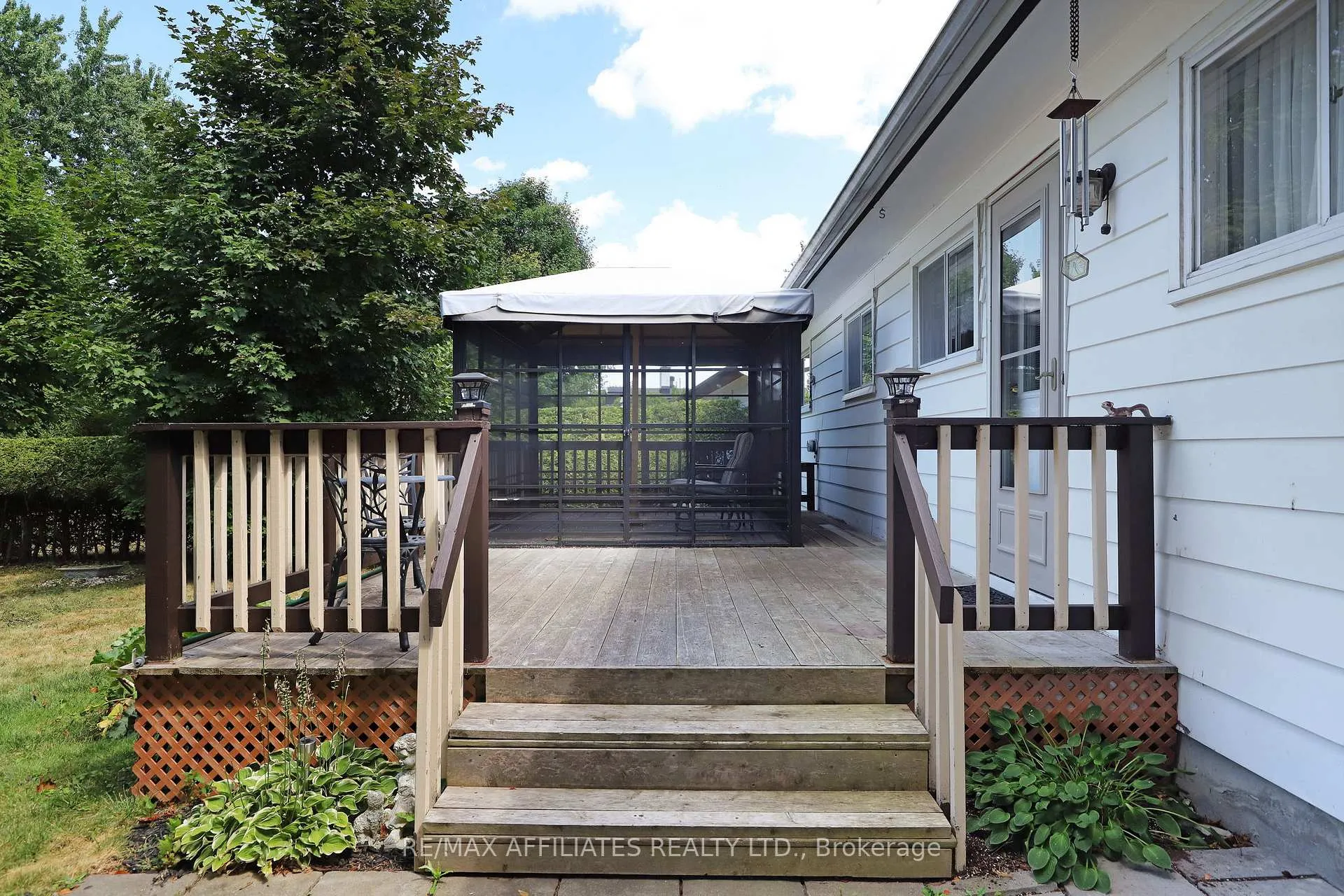 Photo 32 of 17 Canfield Road, Ottawa, Sheahan Estates/Trend Village — HOMEH