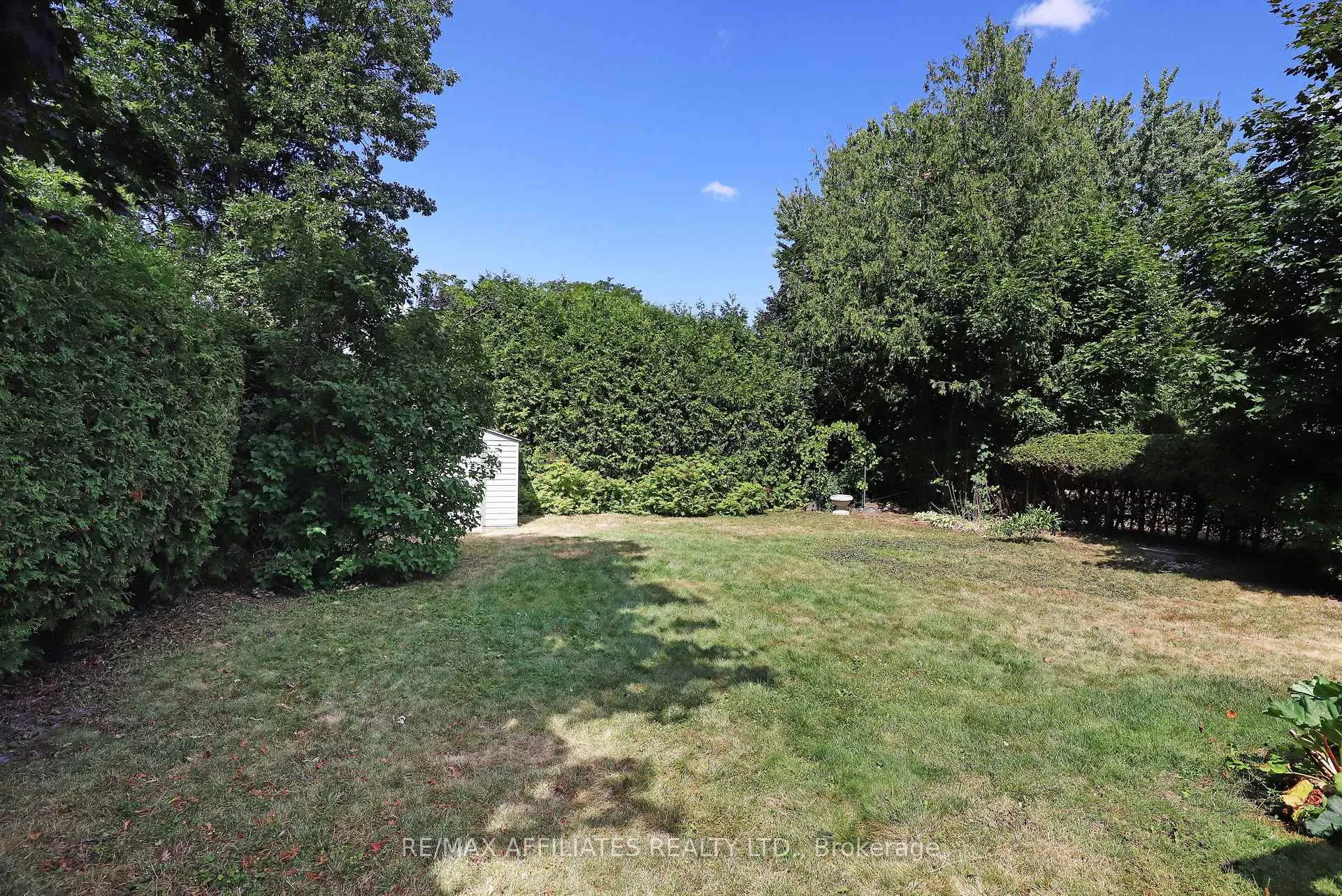 Photo 35 of 17 Canfield Road, Ottawa, Sheahan Estates/Trend Village — HOMEH