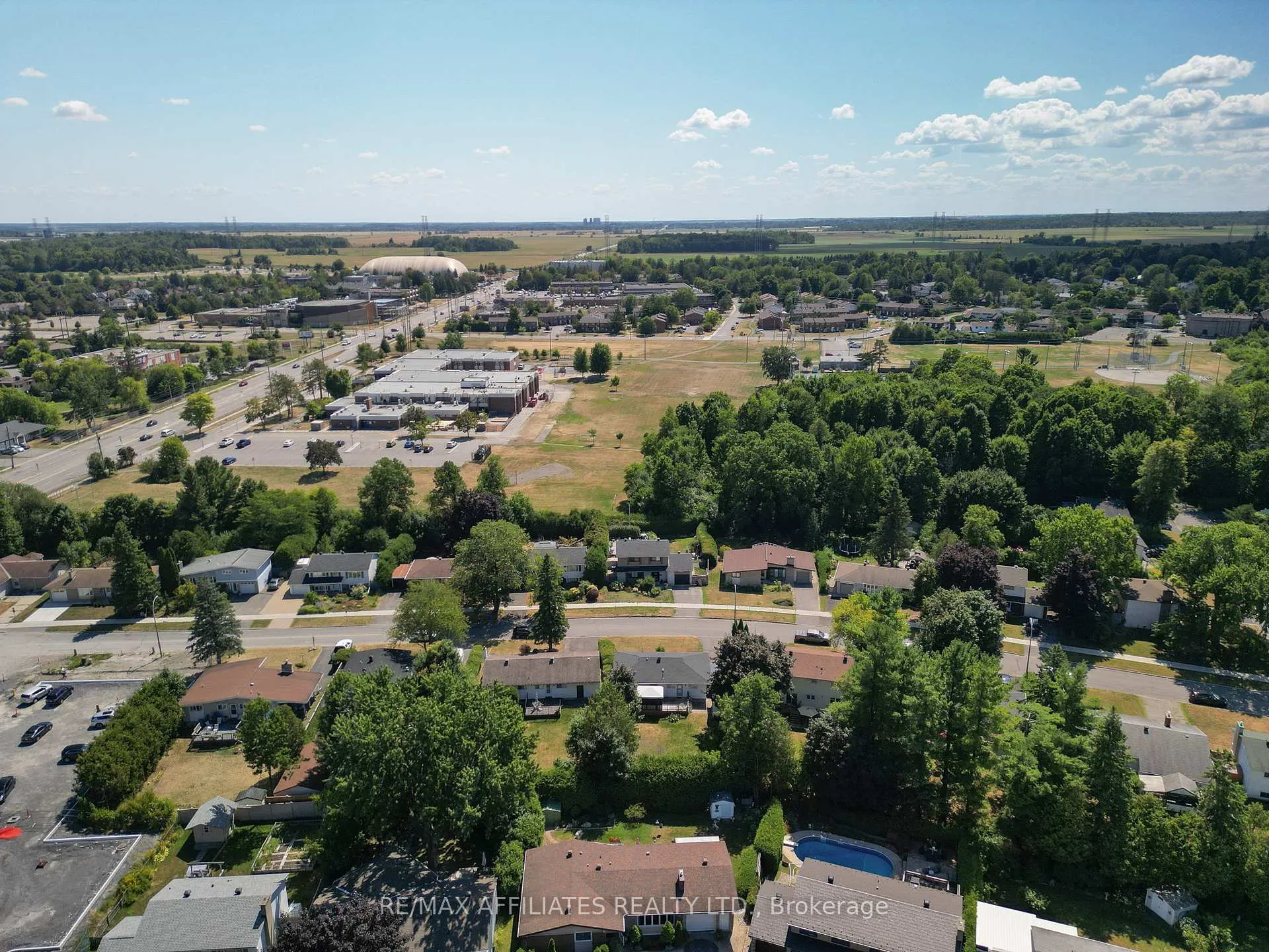 Photo 41 of 17 Canfield Road, Ottawa, Sheahan Estates/Trend Village — HOMEH