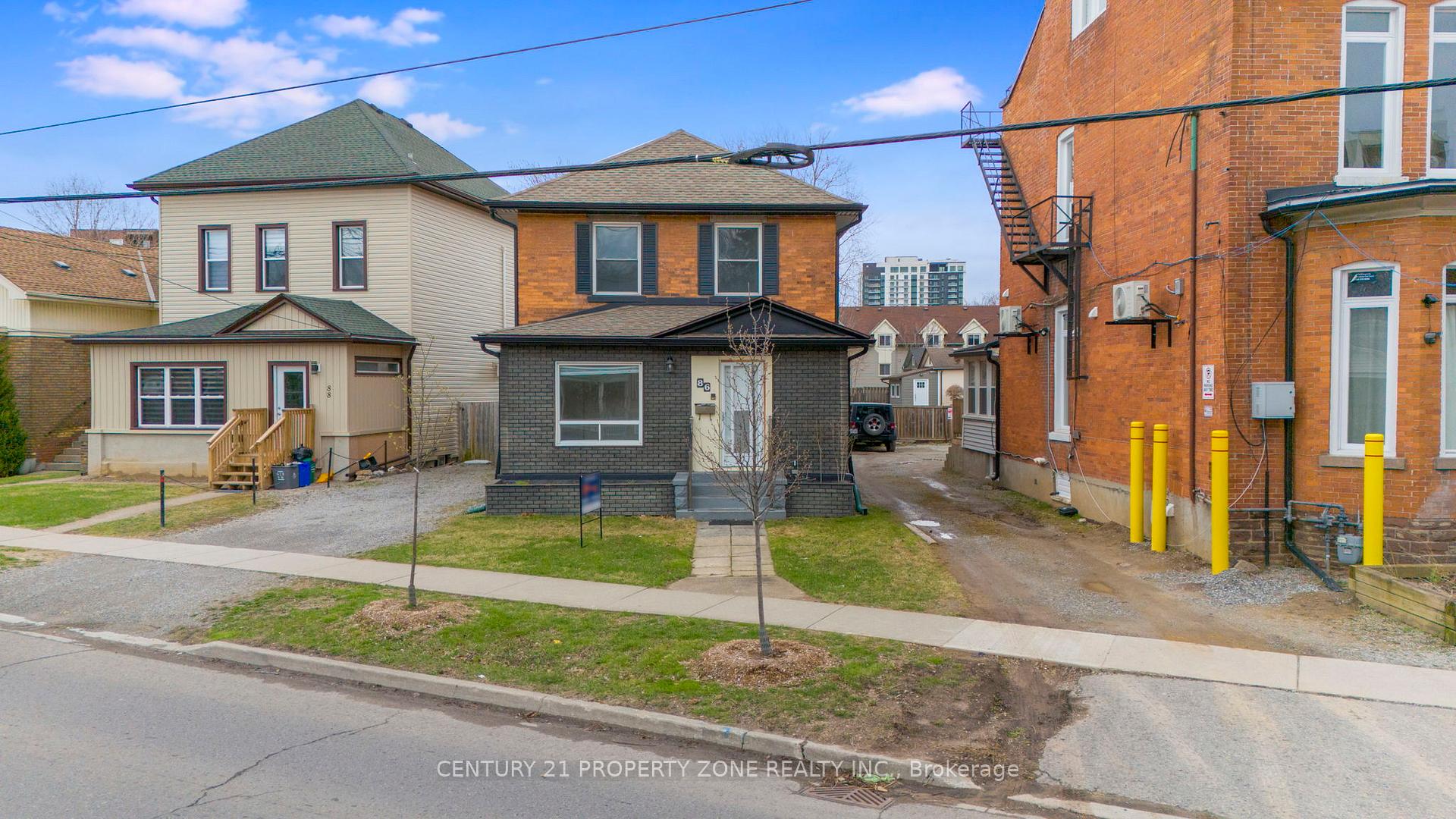 Photo 2 of 86 Welland Avenue, St. Catharines, Downtown — HOMEH