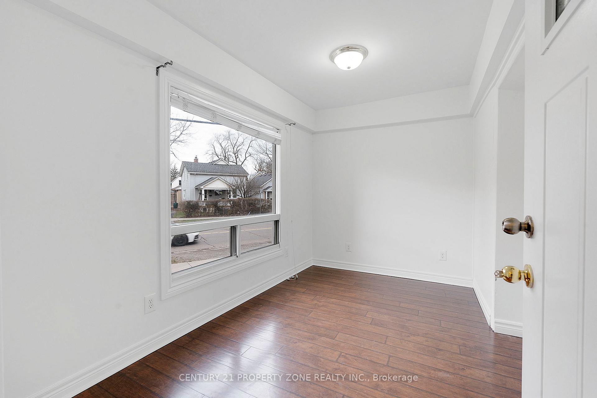 Photo 10 of 86 Welland Avenue, St. Catharines, Downtown — HOMEH