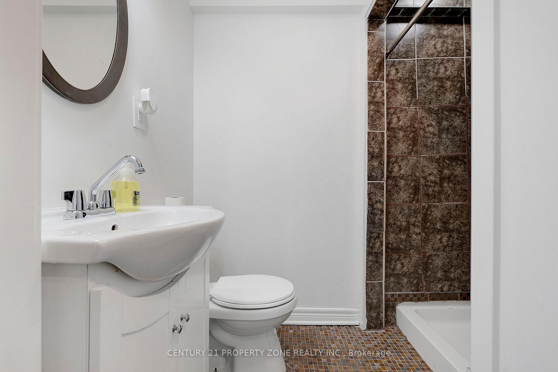 Photo 11 of 86 Welland Avenue, St. Catharines, Downtown — HOMEH