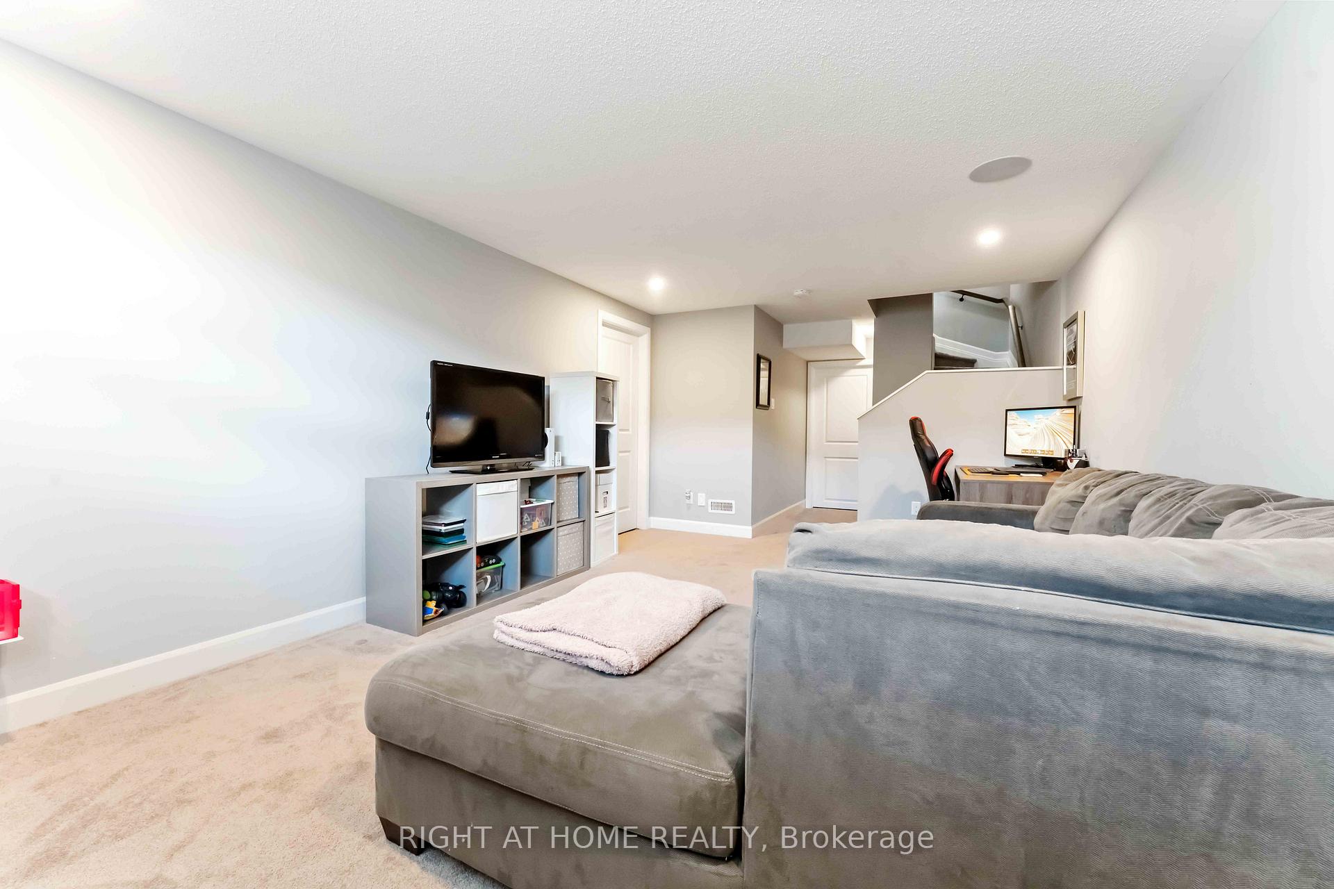 Photo 23 of 177 Bandelier Way, Ottawa, Stittsville (North) — HOMEH