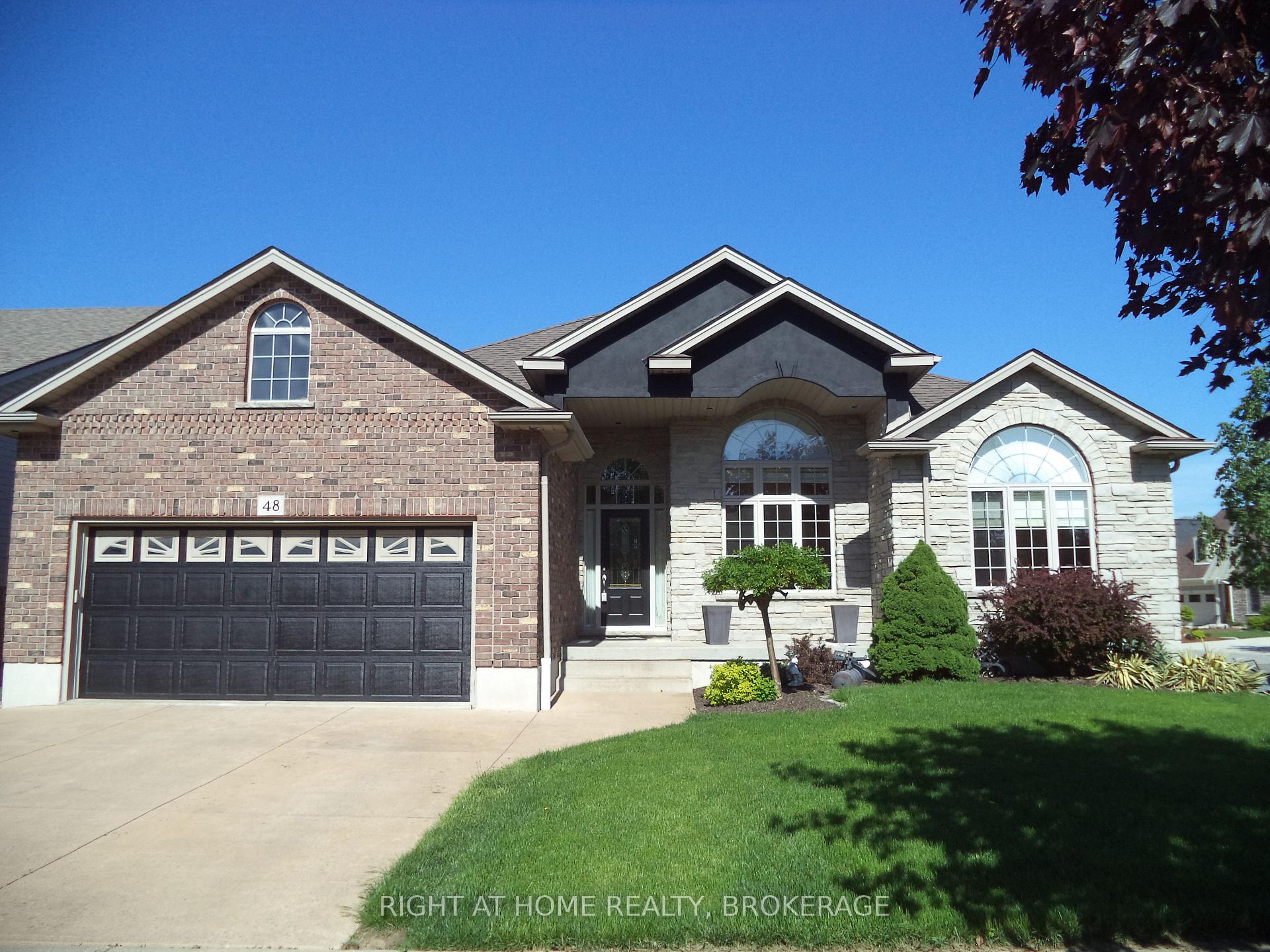 Photo 2 of 48 Nicholas Drive, St. Catharines, Rykert/Vansickle — HOMEH