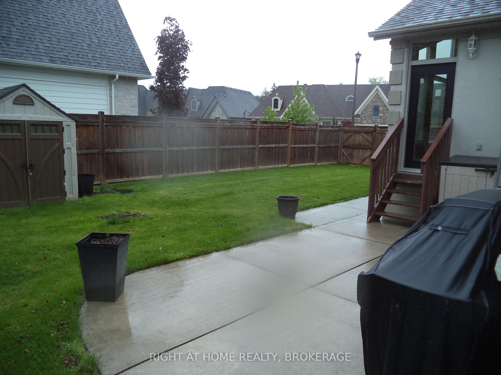 Photo 9 of 48 Nicholas Drive, St. Catharines, Rykert/Vansickle — HOMEH