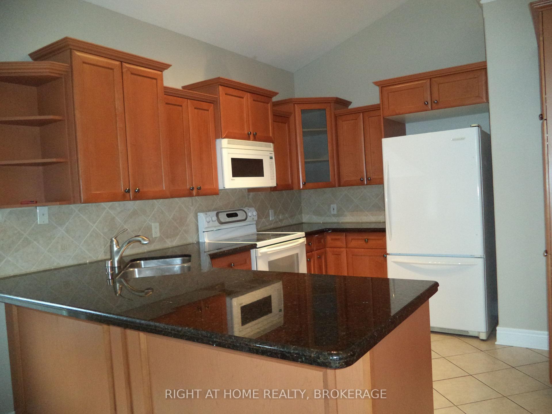 Photo 18 of 48 Nicholas Drive, St. Catharines, Rykert/Vansickle — HOMEH